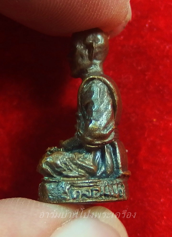 หลวงพ่อคูณ วัดจอมบึง รูปหล่อ(องค์ที่2)