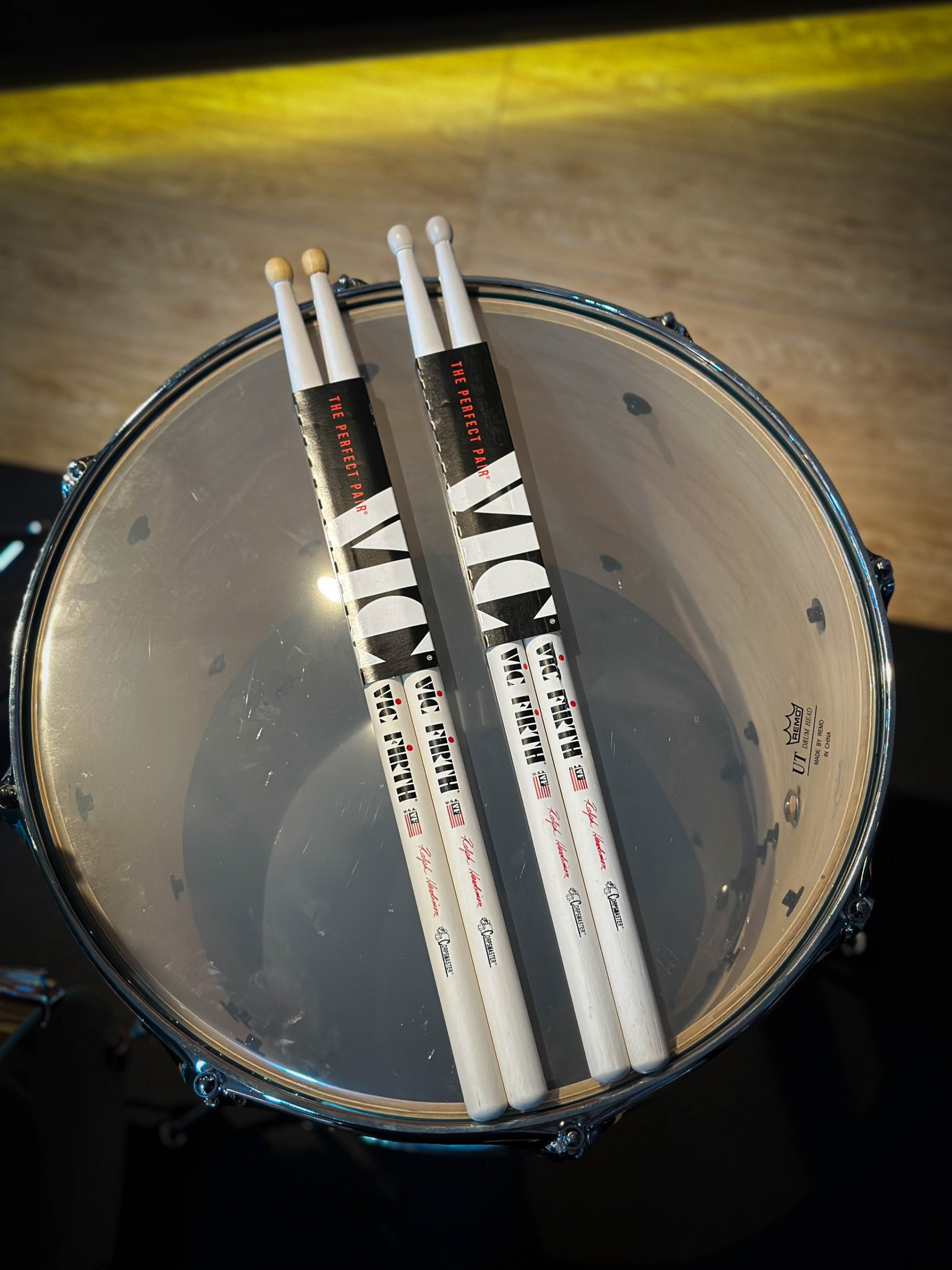 Vic Firth รุ่น SRHN ไม้สแนร์มาร์ชชิ่ง Vic Firth ไม้กลอง + รับประกันของแท้ ไม้กลองสแนร์มาร์ชชิ่ง (พร้อมส่ง)
