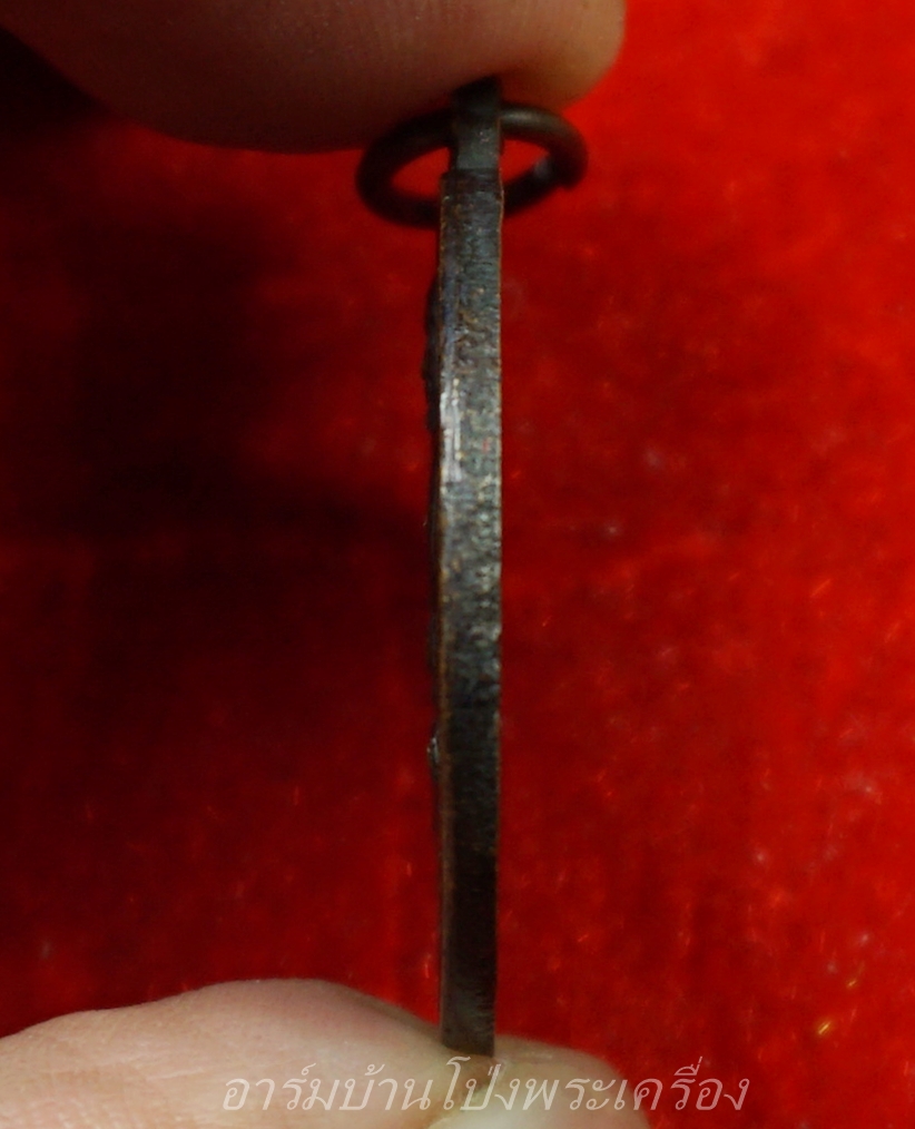 หลวงพ่อแฟง วัดหัวป่า เหรียญกลม ปี๒๕๑๕ เนื้อทองแดง(องค์ที่3)