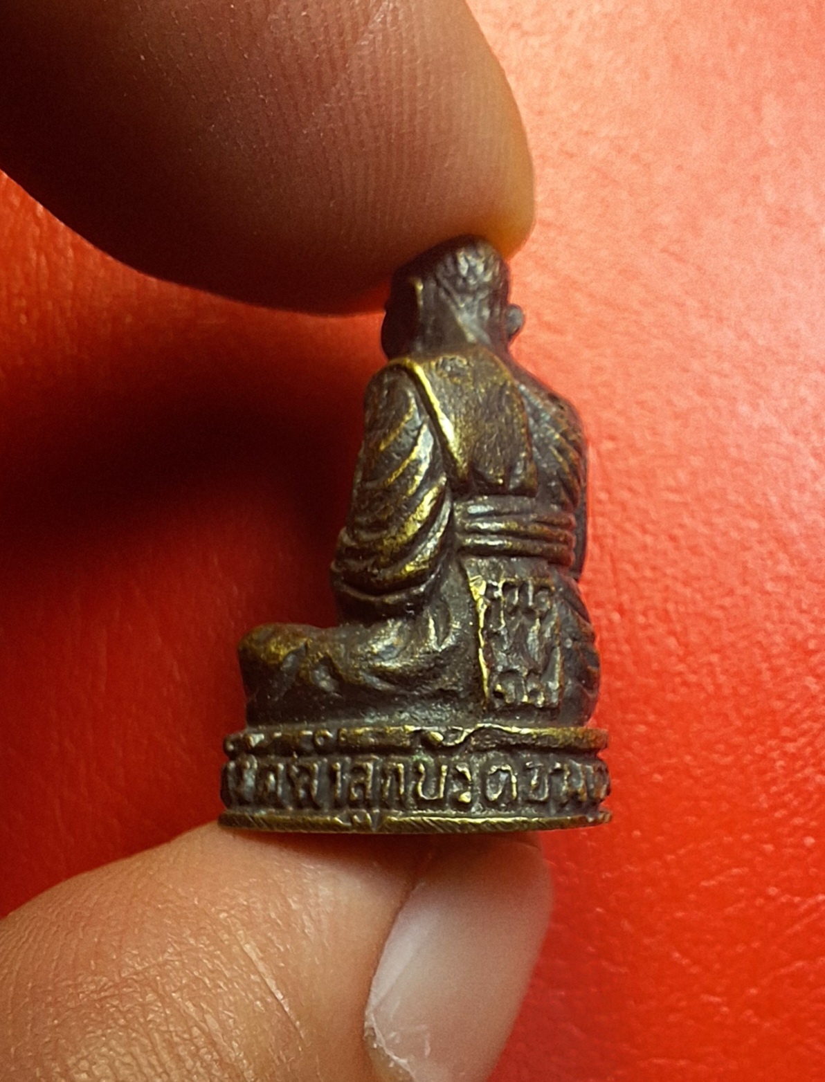 หลวงพ่อแกละ วัดลำลูกบัว รูปหล่อ รุ่น๑ ปี๒๕๓๙ เนื้อทองเหลืองรมดำ(องค์ที่2)