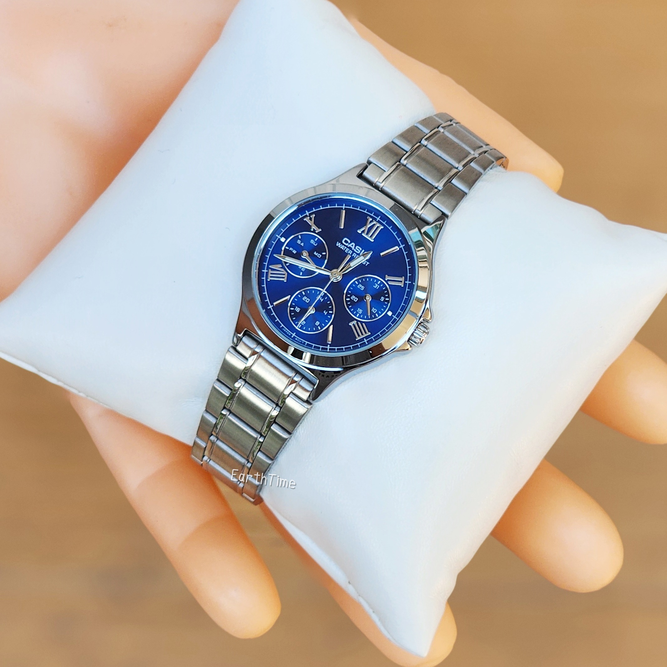 CASIO WOMEN STANDARD รุ่น LTP-V300D-2A2