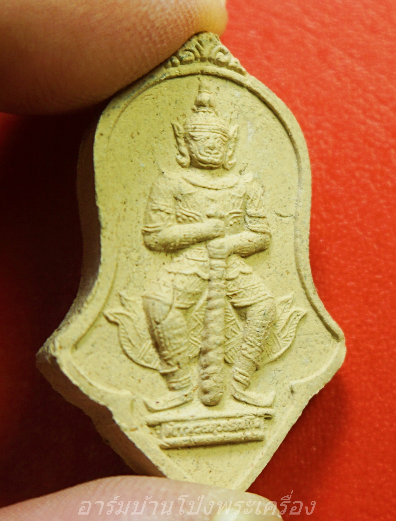 หลวงพ่อวิรัช วัดดีบอน ท้าวเวสสุวรรณ เนื้อผงสีครีม(องค์ที่2)