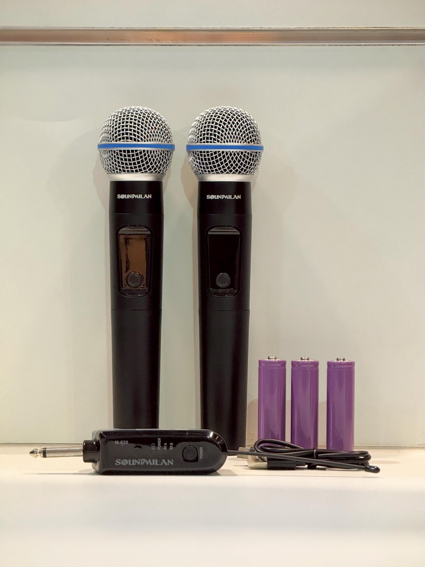 ไมค์ลอยคู่ SOUNDMILAN รุ่น M620 | ไมโครโฟนไร้สาย UHF แบบชาร์จระบบแบตเตอร์รี่ใช้งานได้นาน ระยะรับสัญญาณ 50 เมตร