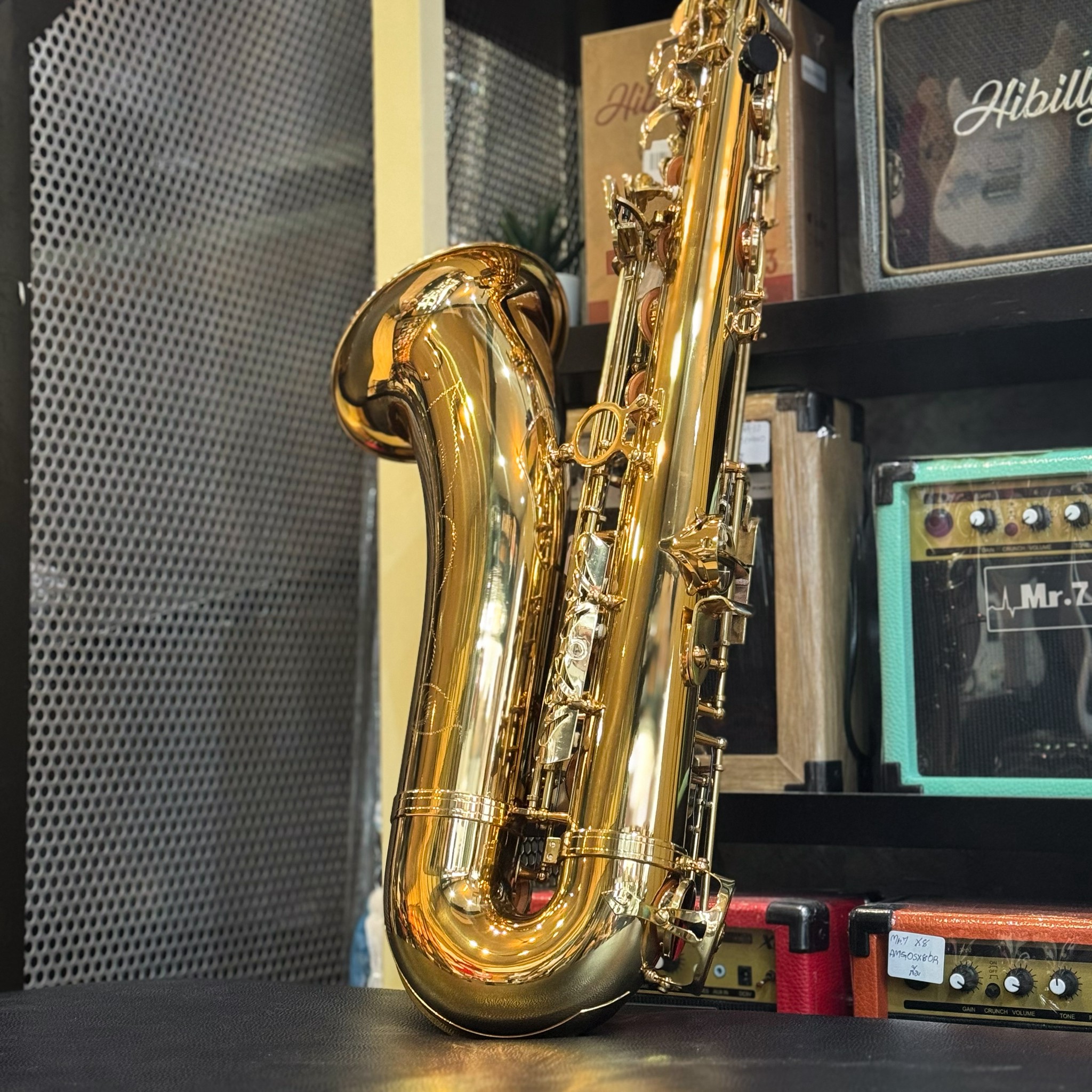 Pietro แซกโซโฟน Bb เทนเนอร์ Tenor Saxophone (Bb) สีทอง แซ็กโซโฟน พร้อมกล่องบุกำมะหยี่ อุปกรณ์ครบชุด