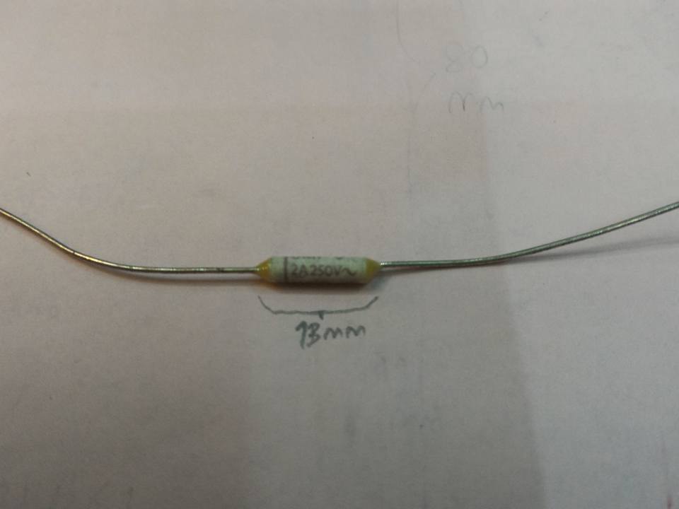 เทอร์โมฟิวส์115c2A 250VAC(ThermoFuse)12A 250VAC15c องศาc ตัวพลาสติกทรงนอนเหมือนตัวR