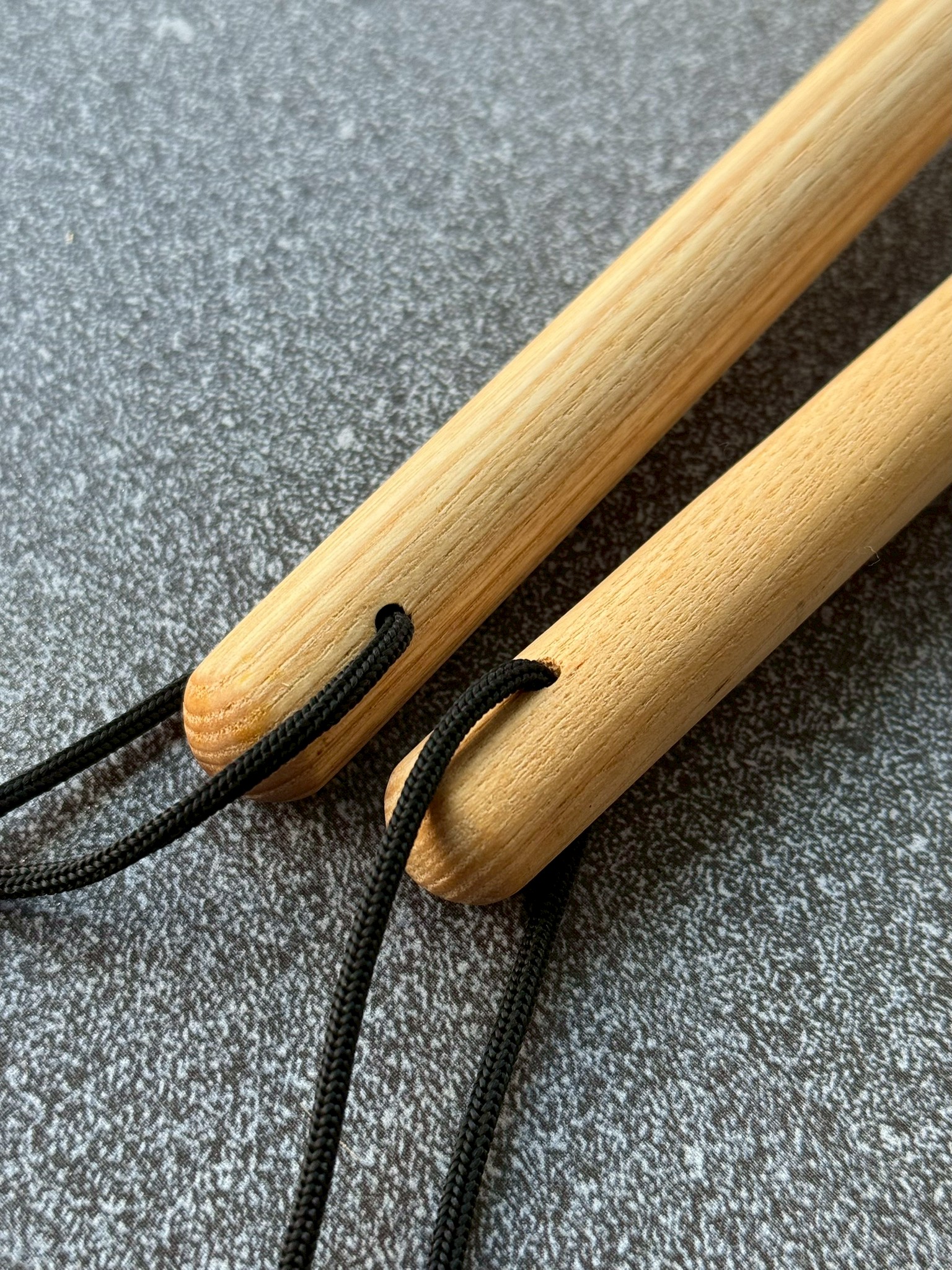 ไม้ตีกลองใหญ่ ด้ามหวาย ไม้กลอง ไม้ตีกลองใหญ่ ด้ามไม้ เดียว / คู่ คละหัวไม้