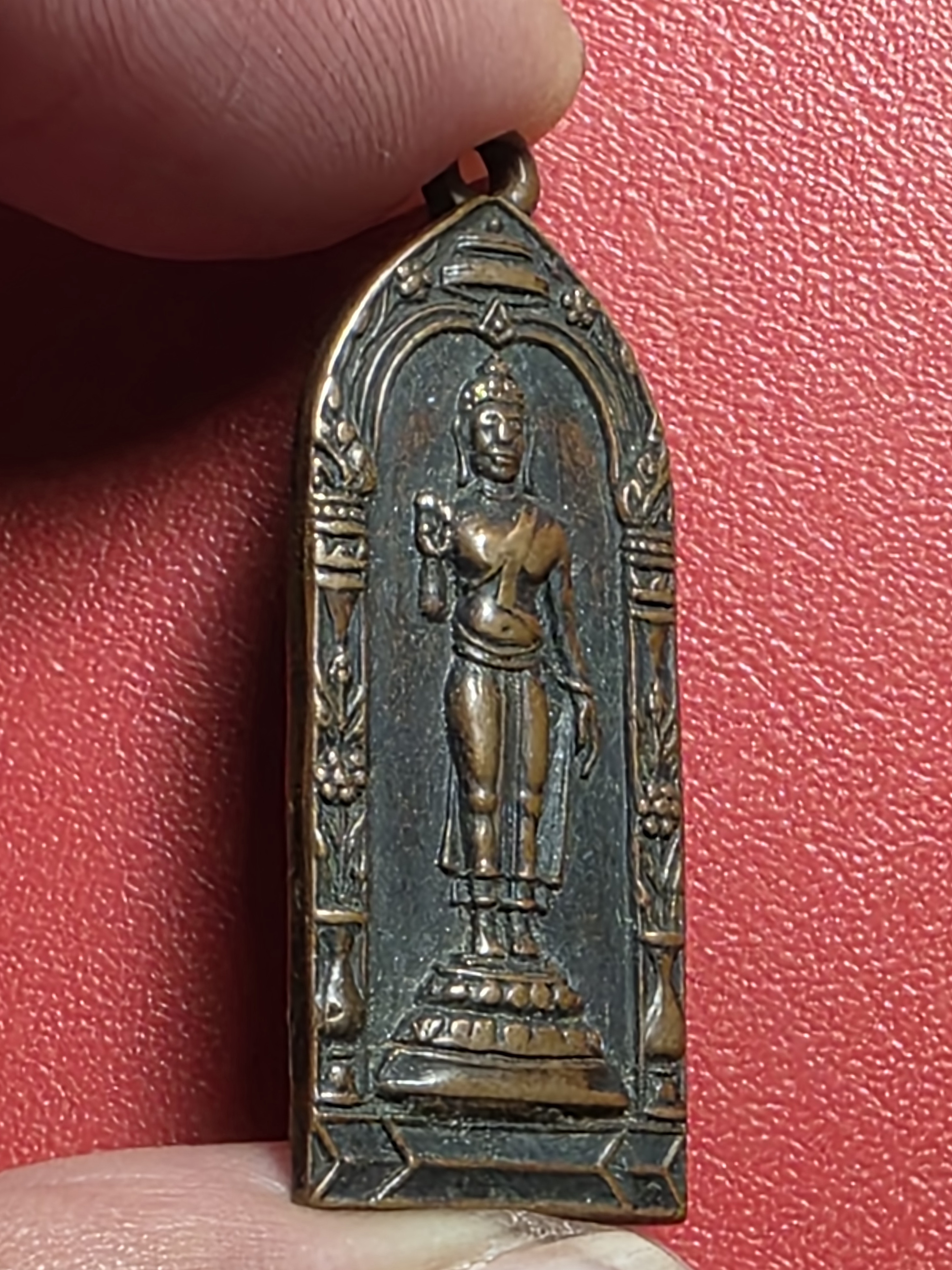 พระปางประทานพรยืน ทองแดง สุวรรณภูมิวิทยาลัย จ.สุพรรณบุรี ปี๒๕๐๕ เนื้อทองแดง(องค์ที่3)