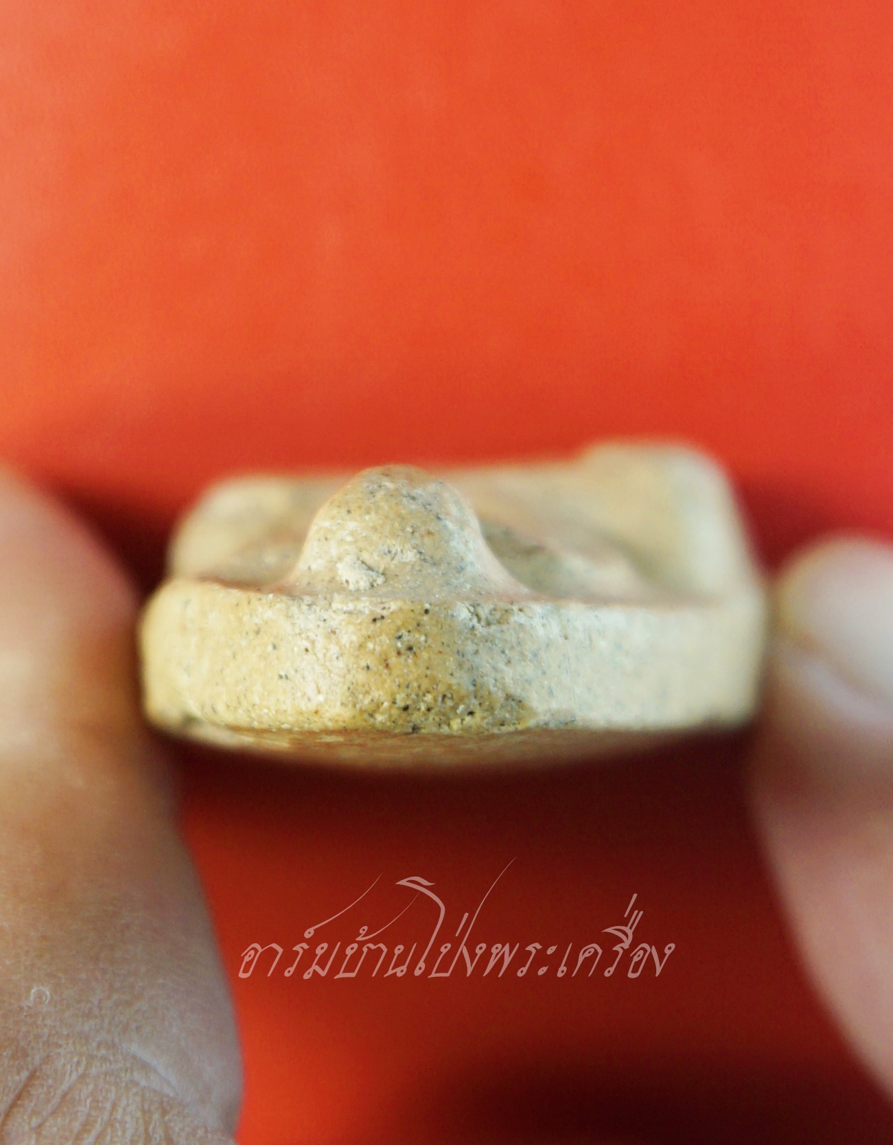 หลวงพ่อแทน วัดธรรมเสน รูปเหมือน เนื้อผง(องค์ที่1)