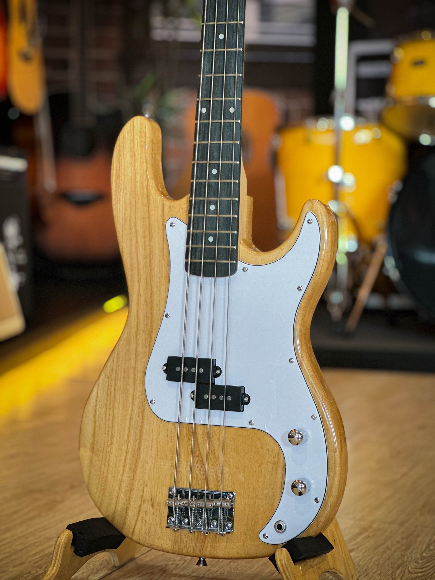 เบส Passion รุ่น BPS-PC4 เบสไฟฟ้า 4 สาย Precision Bass ฟรี ปิ๊ก 2 อัน ประแจ สายแจ็ค