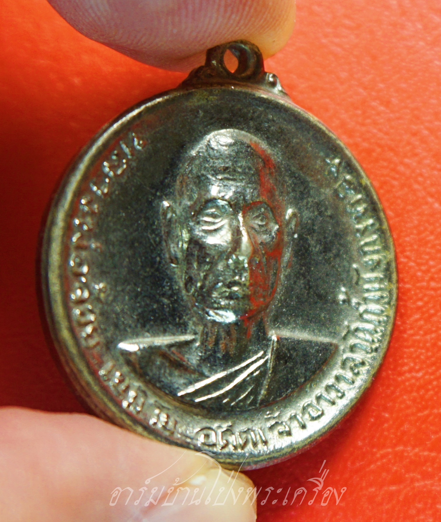 หลวงพ่อจ้อย เขมิโย อดีตเจ้าอาวาส วัดถ้ำมังกรทอง ปี๒๕๑๖ เนื้อกะไหล่เงิน(องค์ที่2)