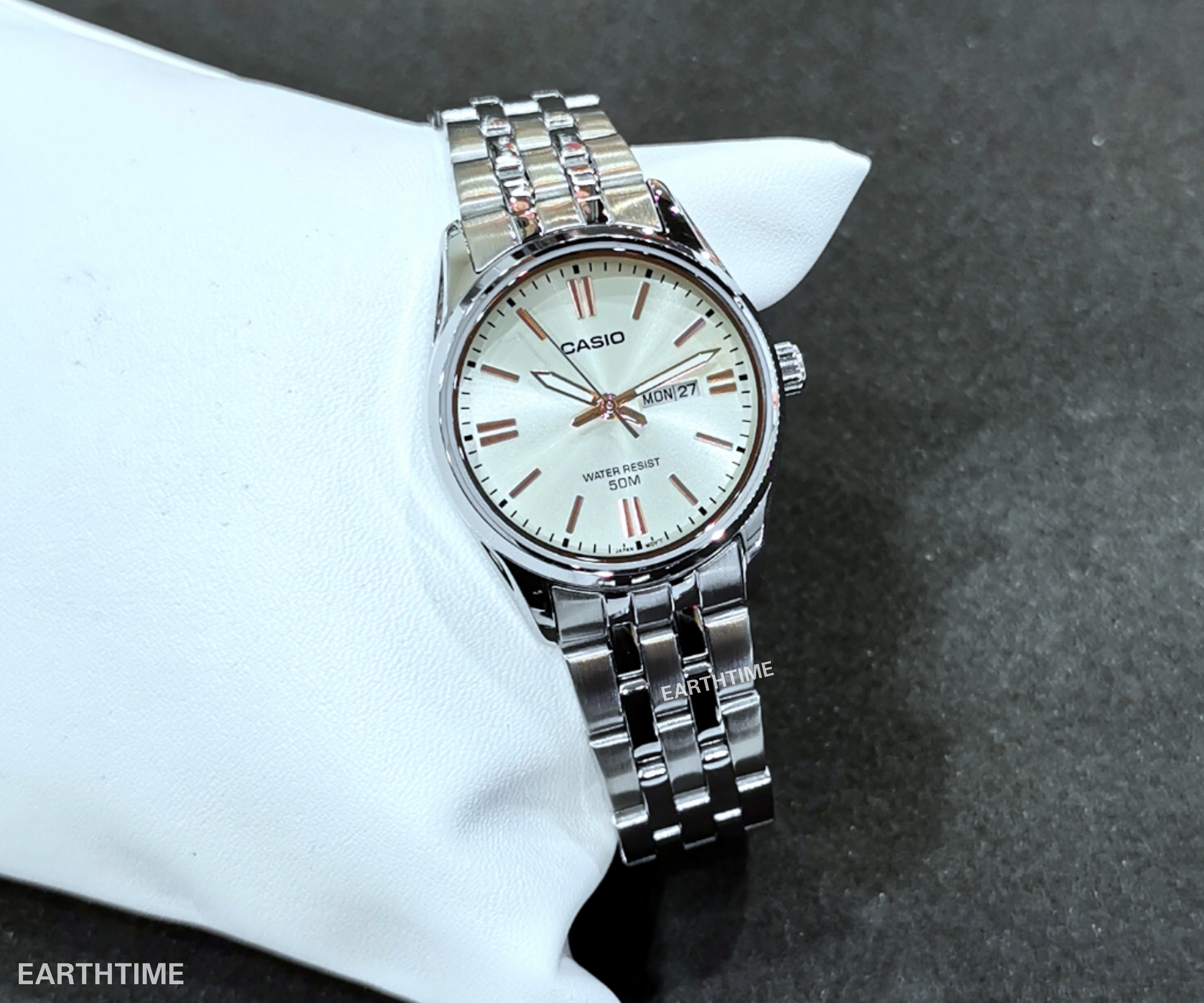 CASIO WOMEN STANDARD รุ่น LTP-1335D-9A