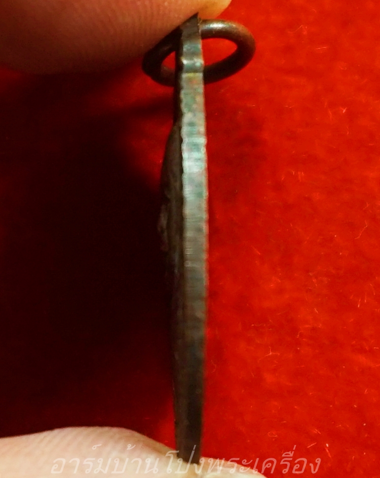 หลวงพ่อแดง วัดมะขาม รุ่นแรก ปี๒๕๒๒ เนื้อทองแดง(องค์ที่1)