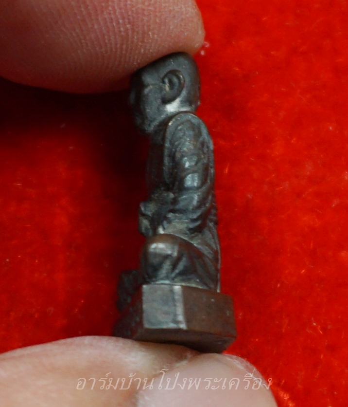 หลวงปู่หนู วัดทุ่งแหลม รูปหล่อ ๘๙ปี เนื้อทองเหลือง(องค์ที่2)