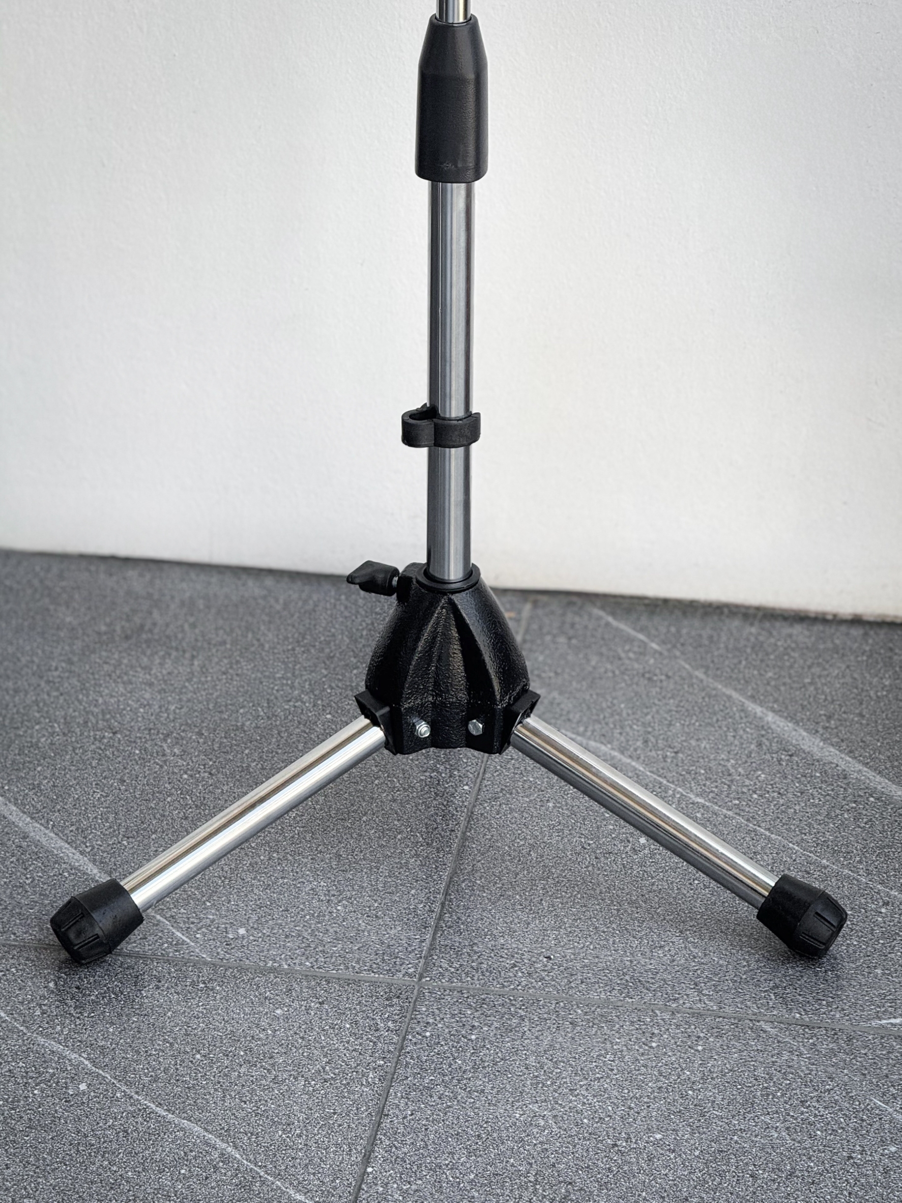 ขาไมค์ตั้งโต๊ะ ( Baby boom ) ขาไมค์บูม ขาไมค์ตั้งโต๊ะ พิธีต่างๆ วัสดุโครเมียม ทนทานพิเศษ ปรับระดับความสูงต่ำได้ถึง 60-100 ซม.