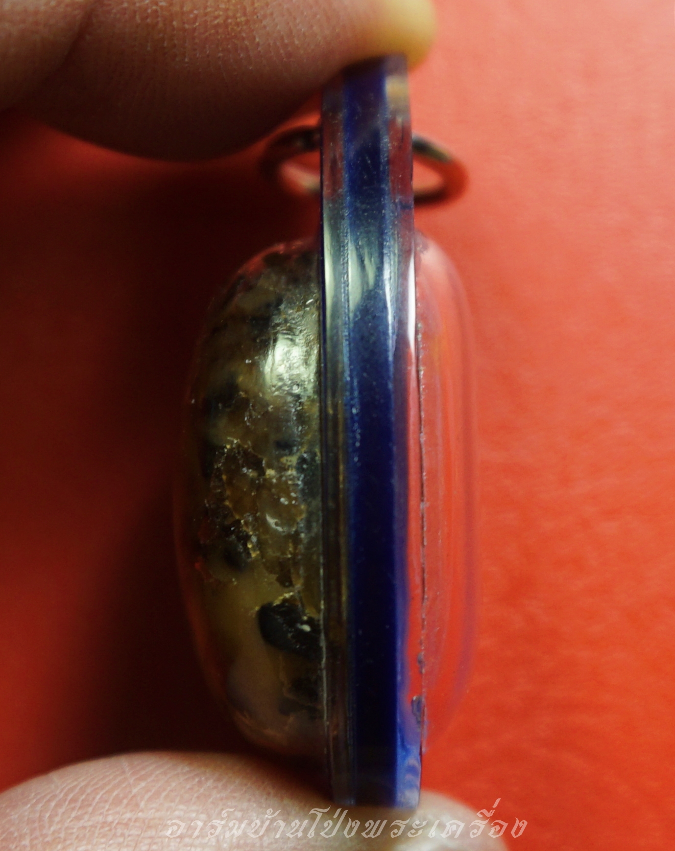 หลวงพ่ออุทัย วัดเกาะตาพุด หลังพอกครั่ง รุ่นครบรอบอายุ 72 ปี เนื้อฝาบาตร เลี่ยมเดิมจากวัด(องค์ที่2)