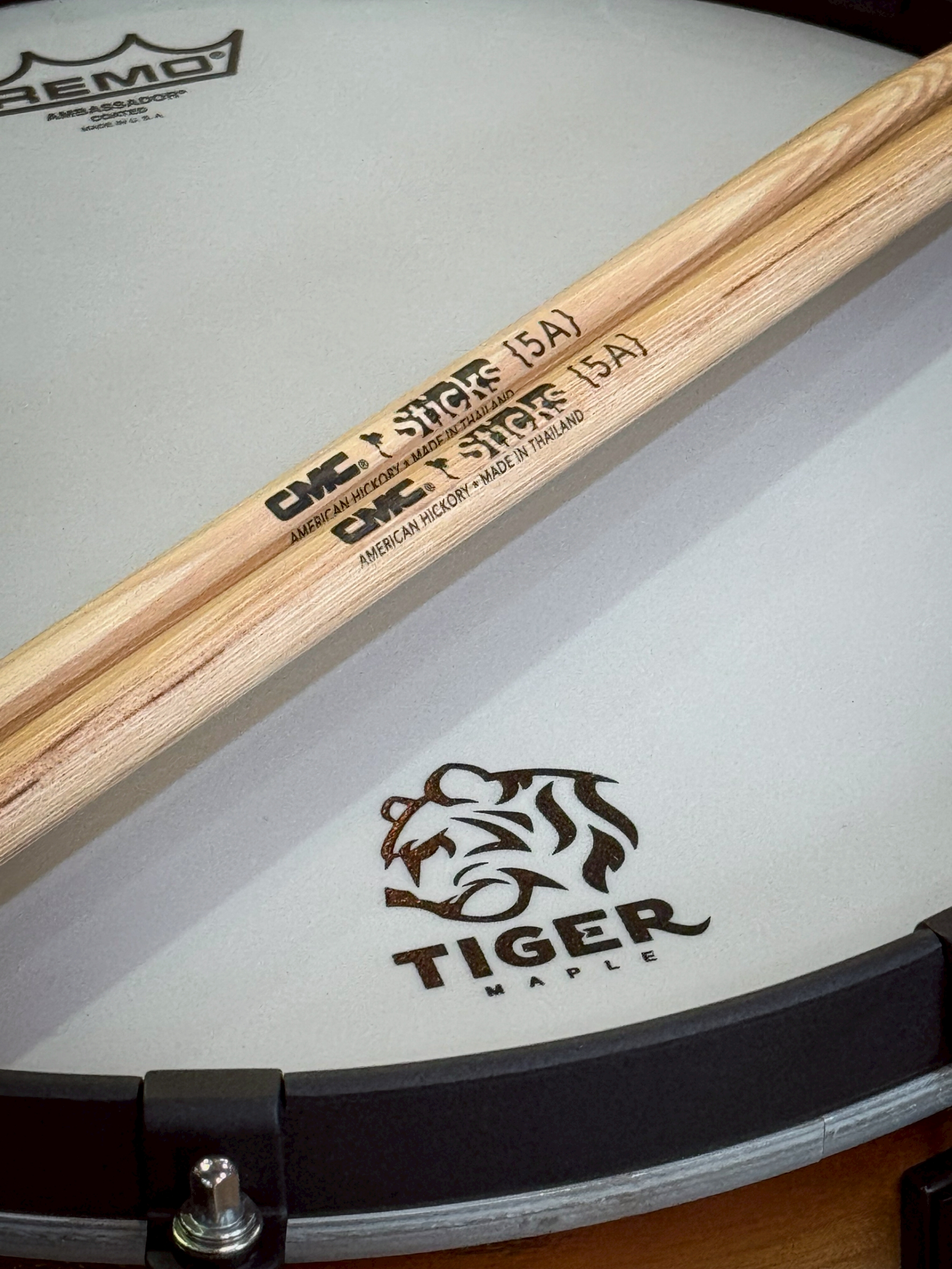กลองสแนร์ CMC รุ่น Tiger Maple x Ass SB-B 14x6.5
