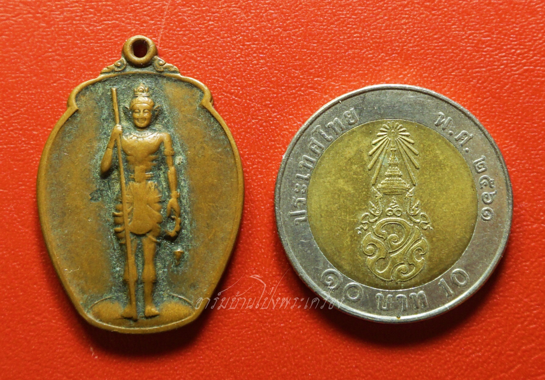 พระวิษณุกรรม วิทยาลัยเทคนิคราชบุรี รุ่นสอง ปี๒๕๔๖ เนื้อทองแดงรมดำ(องค์ที่15)