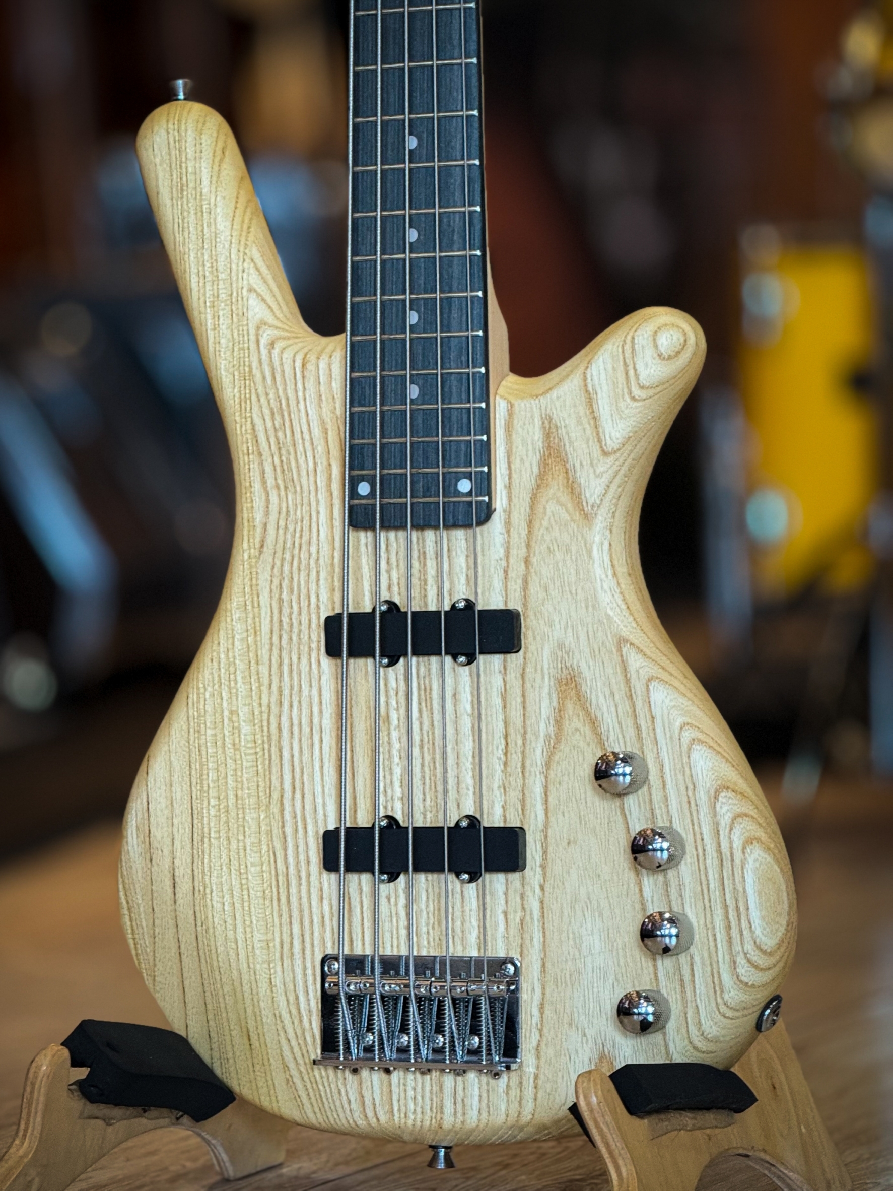 ฺBass Martinlee เบส 5 สาย 24 เฟรต รุ่น JTB800R-5 พร้อมของแถมสุกคุ้ม