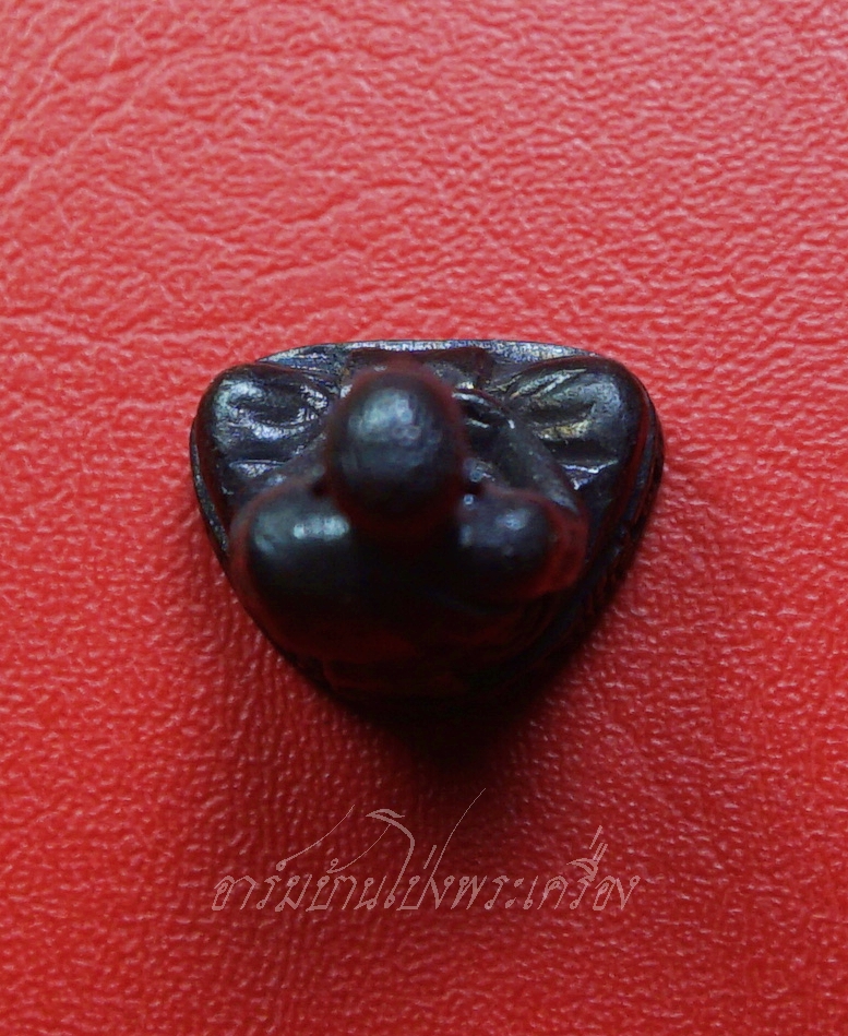 พระครูภาวนาธรรมรังษี(แดง) วัดพเนินพลู รูปหล่อ(องค์ที่1)