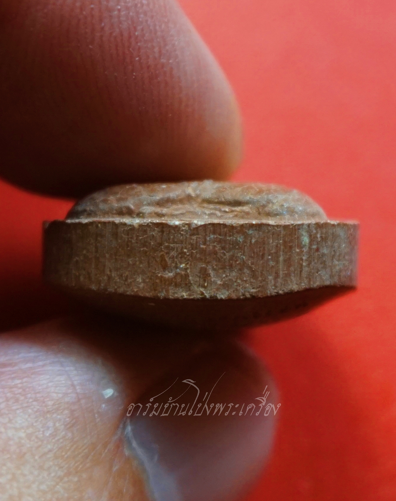 หลวงพ่อชม วัดกลางขุนแผน จ.อยุธยา ปิดตา เนื้อผงสีน้ำตาล(องค์ที่1)