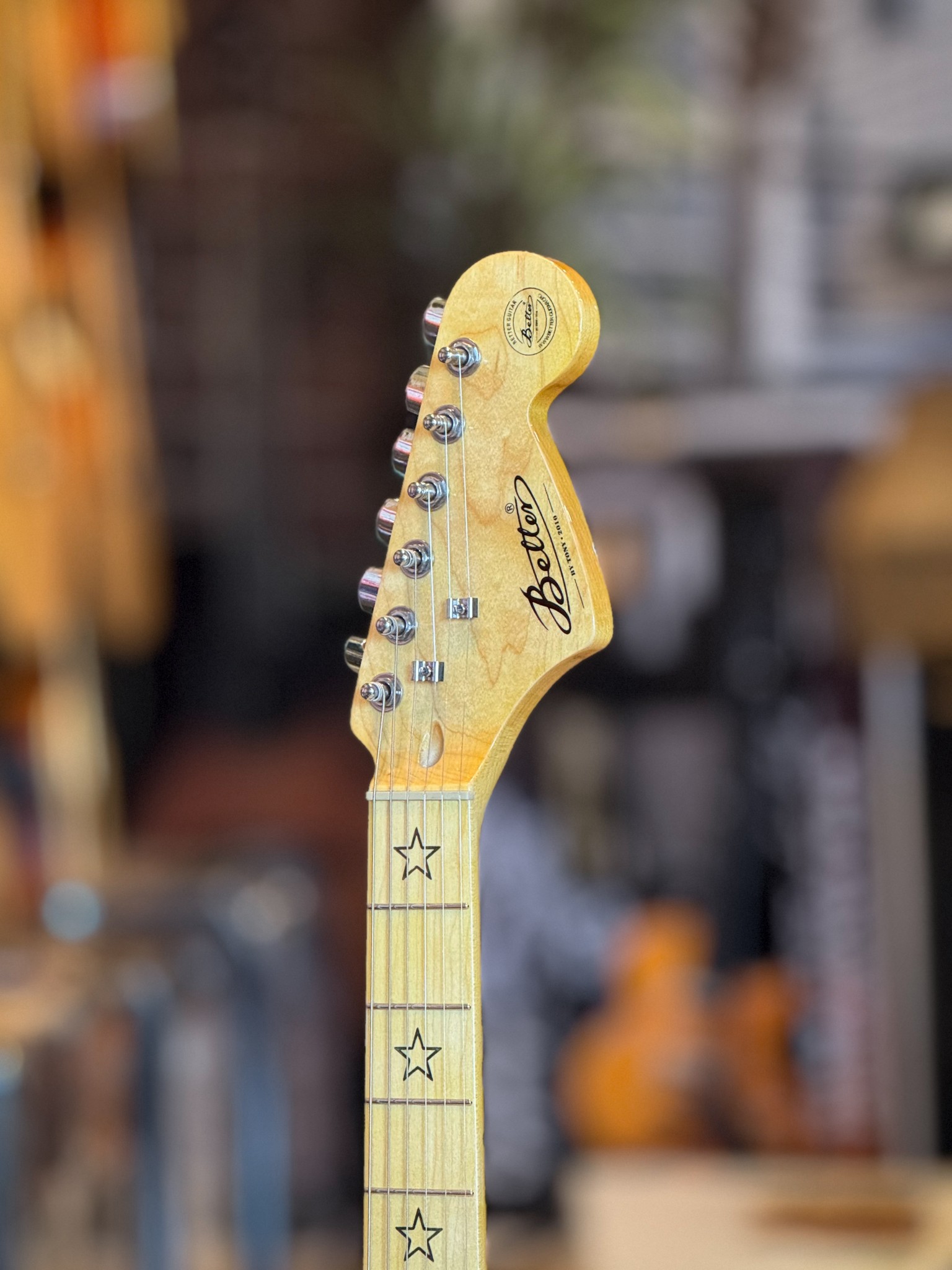 กีต้าร์ไฟฟ้า Better ST-5M ปิ๊กอัพ HSS คอดาว 3สี พร้อม เซตสุดคุ้ม