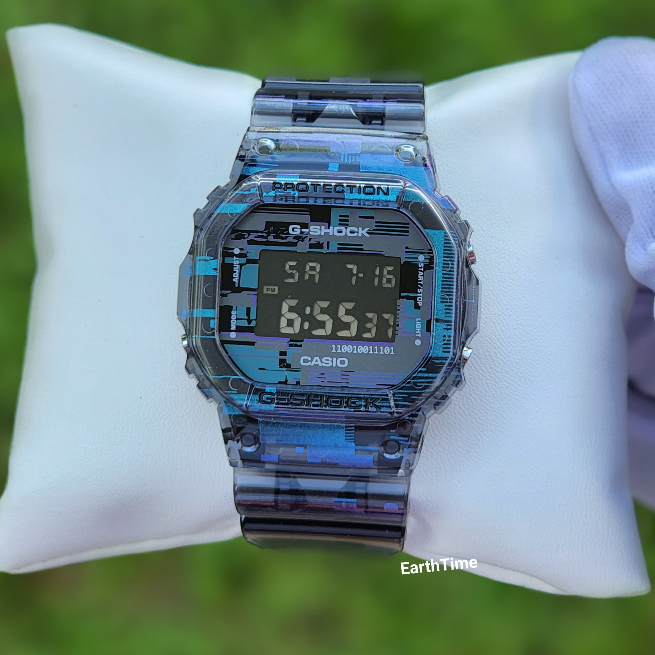 DW-5600NN-1 l Digital Glitch Series l ของใหม่แท้100%