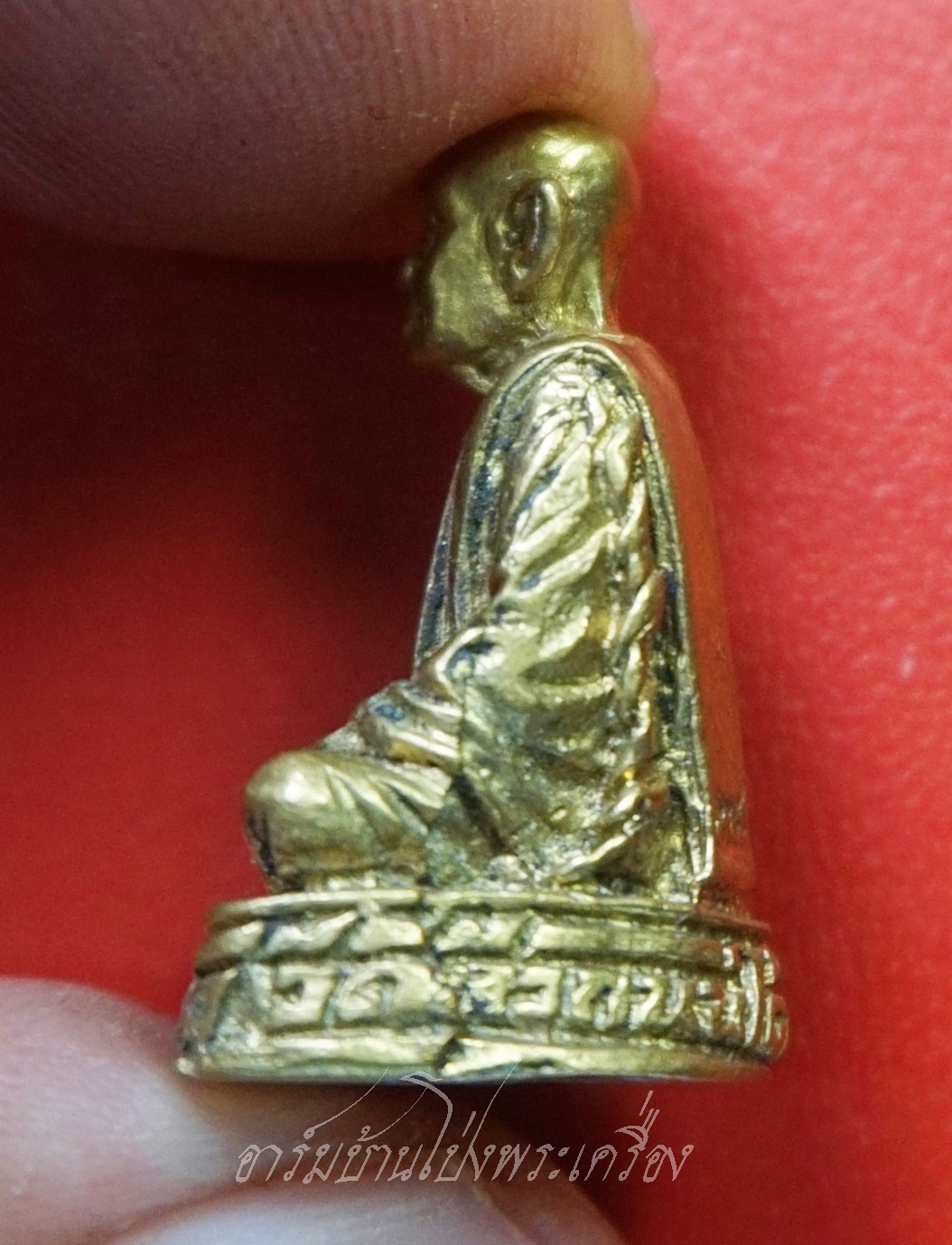 หลวงพ่อฮวด วัดหัวถนนใต้ รูปหล่อ จ.นครสวรรค์ รุ่นฉลองวิหาร ปี๒๕๓๙ ด้านหลังมีโค๊ต๓๙ เนื้อทองเหลือง(องค์ที่1)