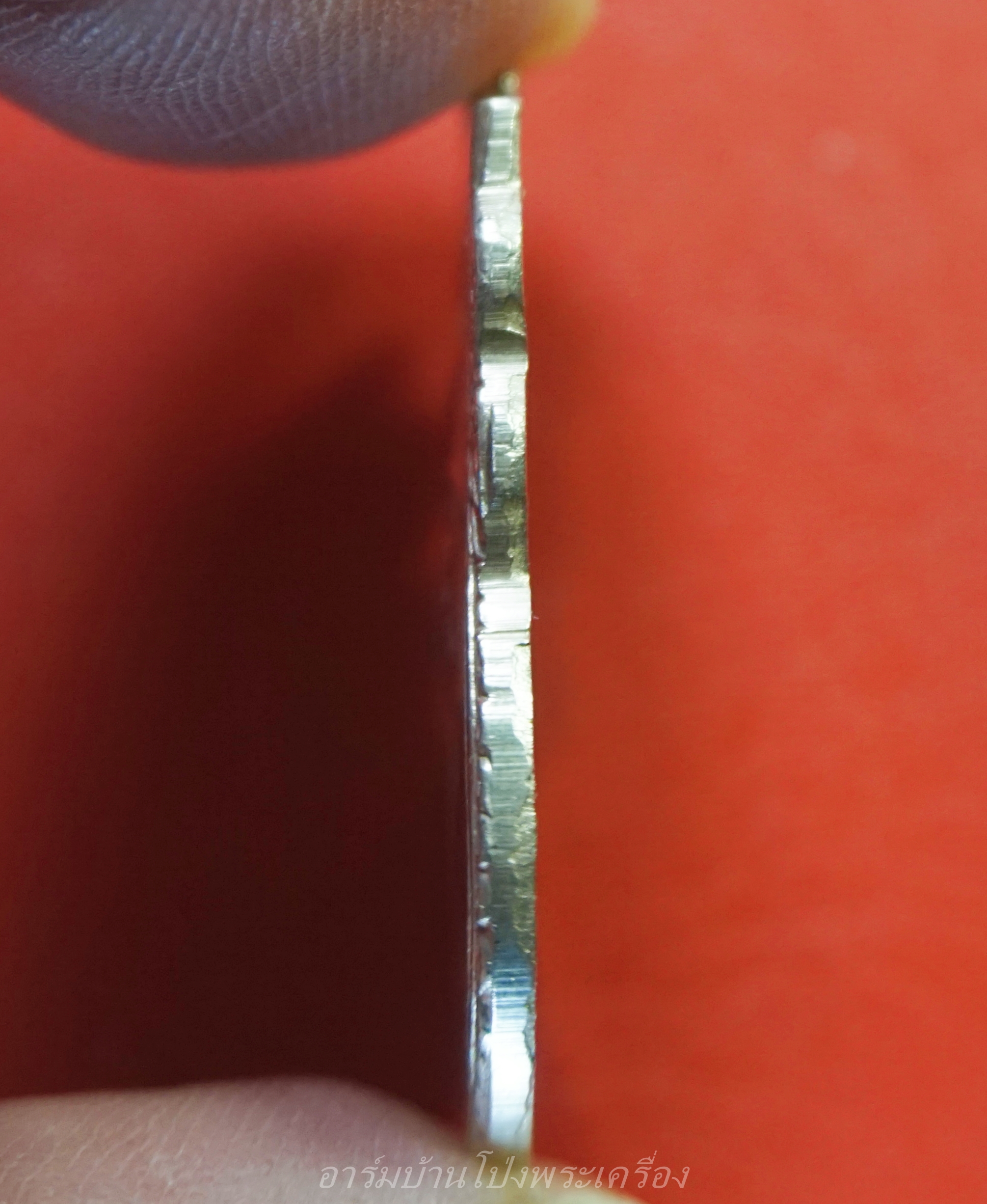 หลวงพ่อสิน วัดรางวาลย์ เนื้ออัลปาก้า หลังยันต์หมูไฟ(องค์ที่2)