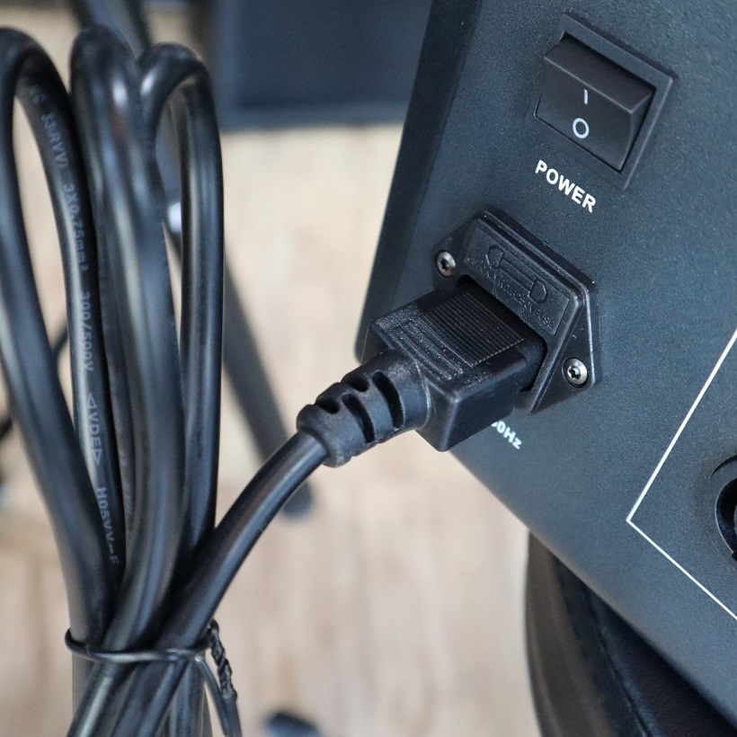 SOUNDMILAN รุ่น EQ-5042 พาวเวอร์มิกซ์ ขยายเสียง มิกเซอร์ 500วัตต์