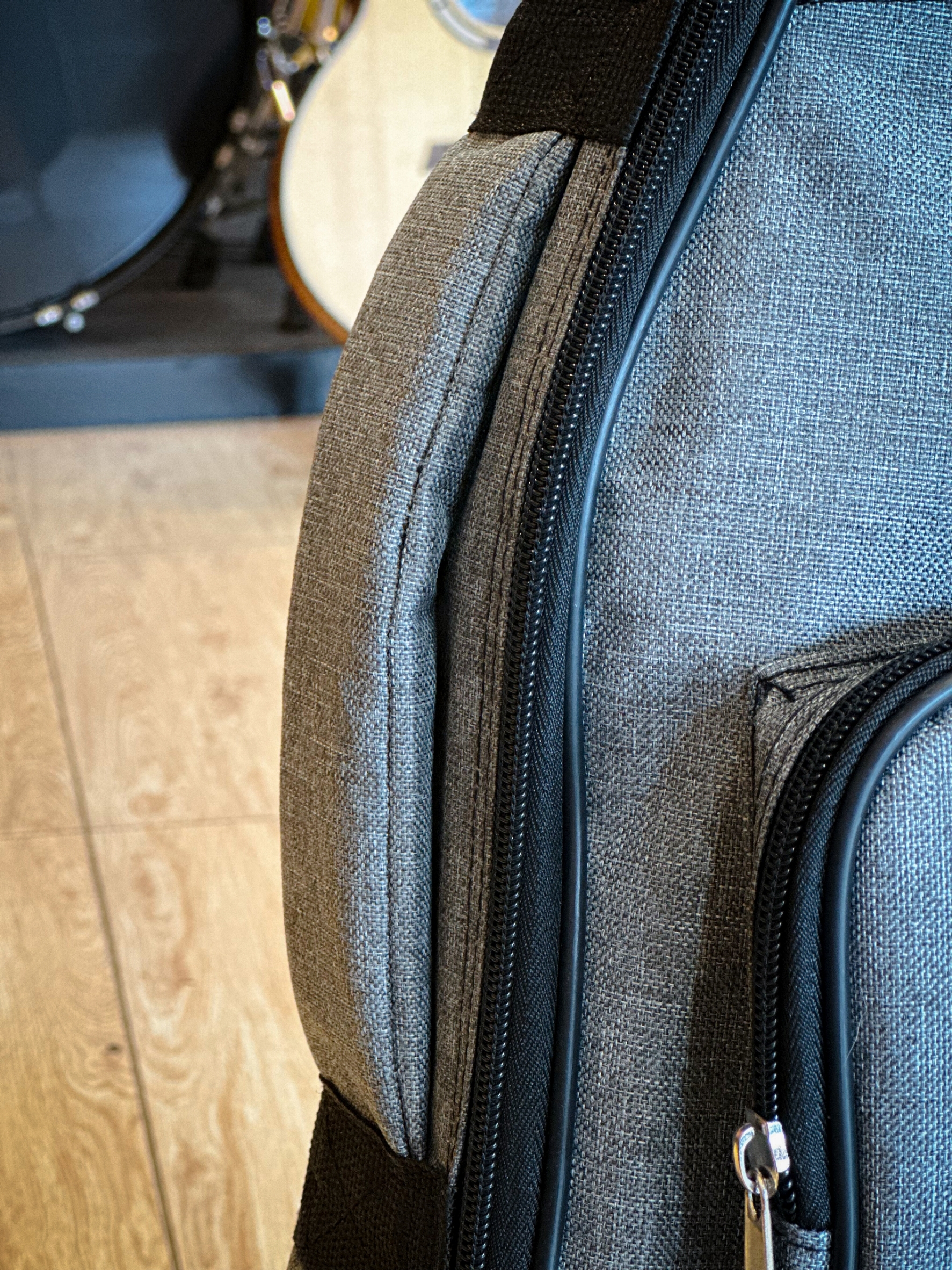 กระเป๋ากีตาร์โปร่ง ขนาด 36 นิ้ว TAKANE บุฟองน้ำหนา 5 มิล ซอฟเคสกีต้าร์ไฟฟ้า มีที่รองก้นอย่างดี/มีหูหิ้ว