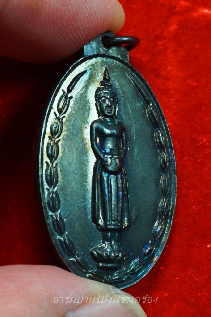 หลวงพ่อแก่นจันทร์ วัดช่องลม รุ่นแรก ปี๒๕๑๕ เนื้อทองแดงรมดำ เกศสั้น(องค์ที่3)