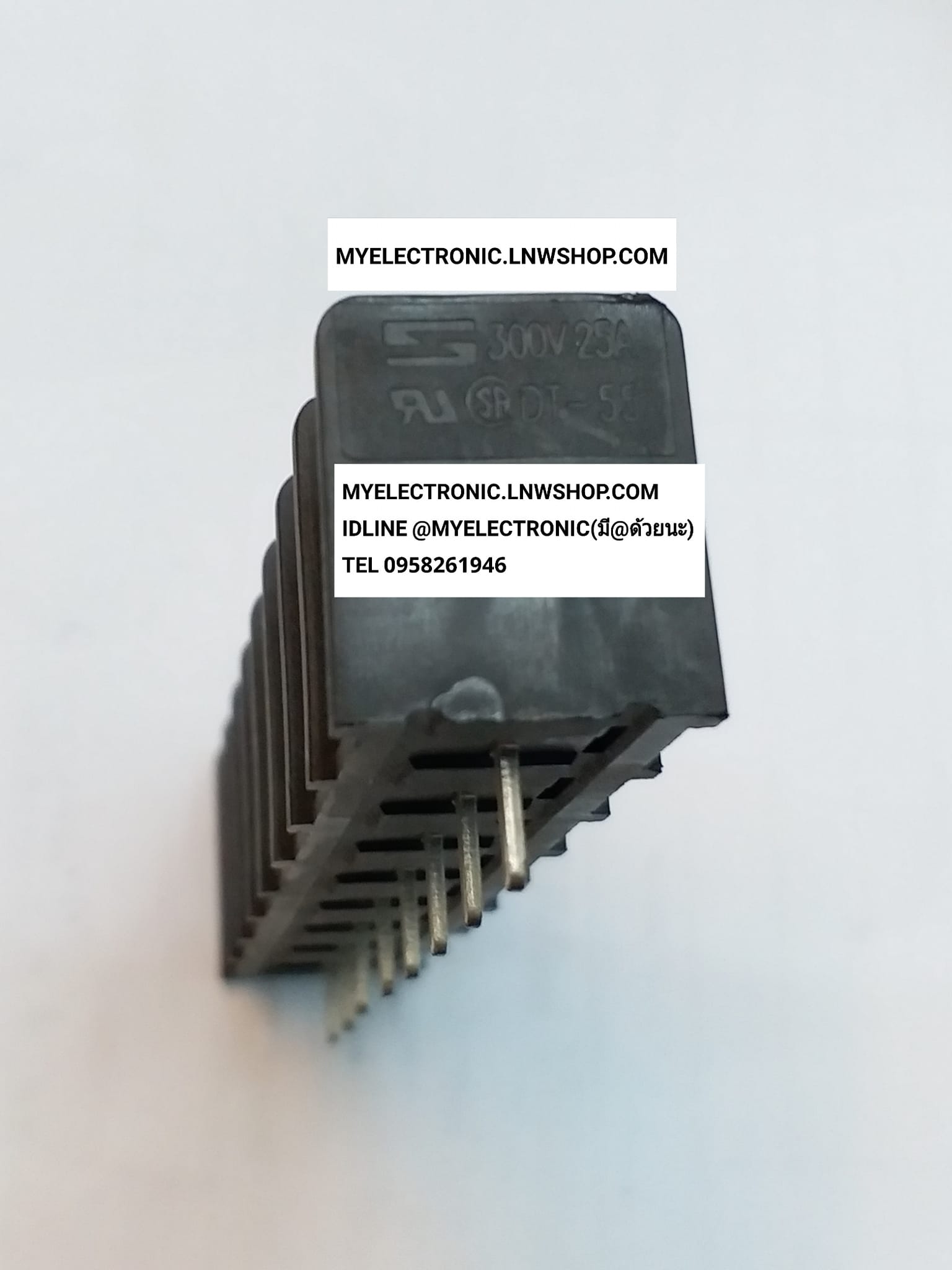 ขาย เทอร์มินอล8Pสีดำ TERMINAL8P เทอร์มินอล 8Pสีดำ TERMINAL 8P ยี่ห้อ DINKEN รุ่นDT55 25A300V เทอร์มินอล8Pไม่มีปีก TERMINAL8Pไม่มีปีก ราคา ตัวละ . . . . หน่วย บาท