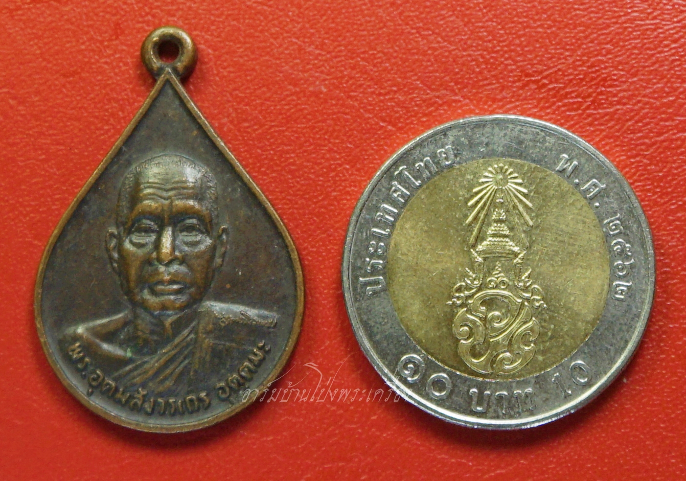 หลวงพ่ออุตตมะ วัดวังก์วิเวการาม รุ่นฉลองพระบรมสารีริกธาตุ ปี๒๕๓๐ เนื้อทองแดงรมดำ(องค์ที่1)