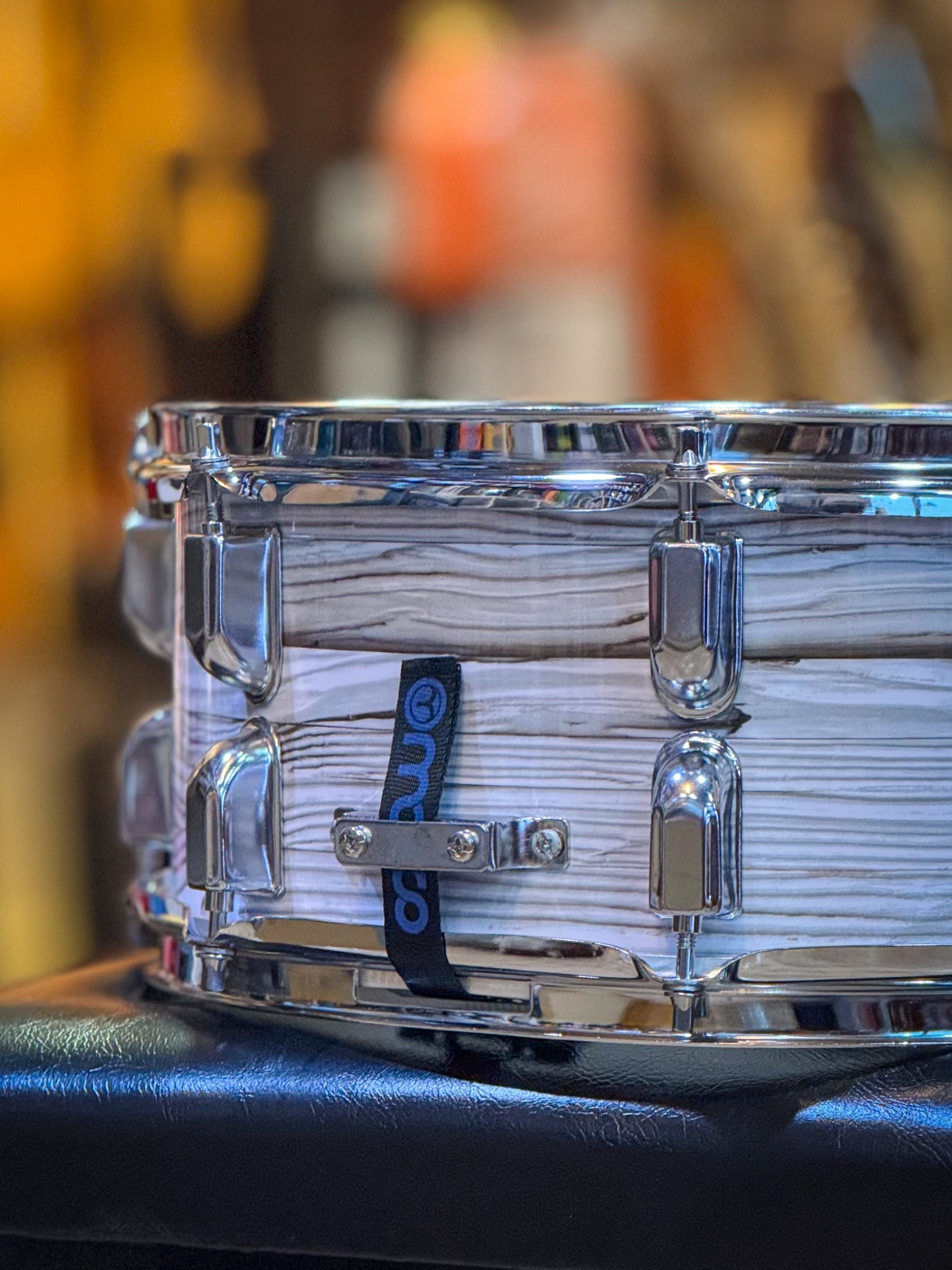 รายละเอียดสินค้า สแนร์ไม้ Poplar + Birch ขนาด 14 นิ้ว x 5.5 นิ้ว hoop 8 Lugs