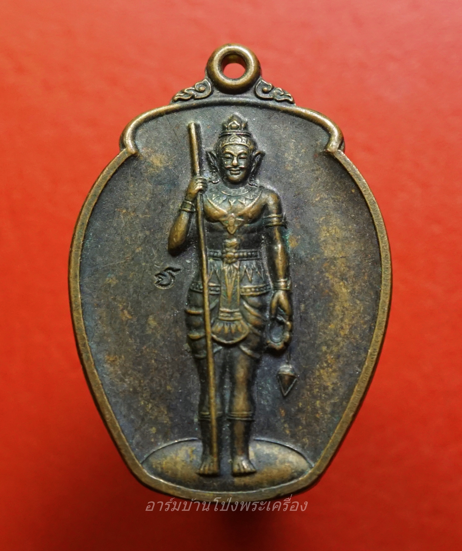 พระวิษณุกรรม วิทยาลัยเทคนิคราชบุรี รุ่นสอง ปี๒๕๔๖ เนื้อทองแดงรมดำ(องค์ที่12)