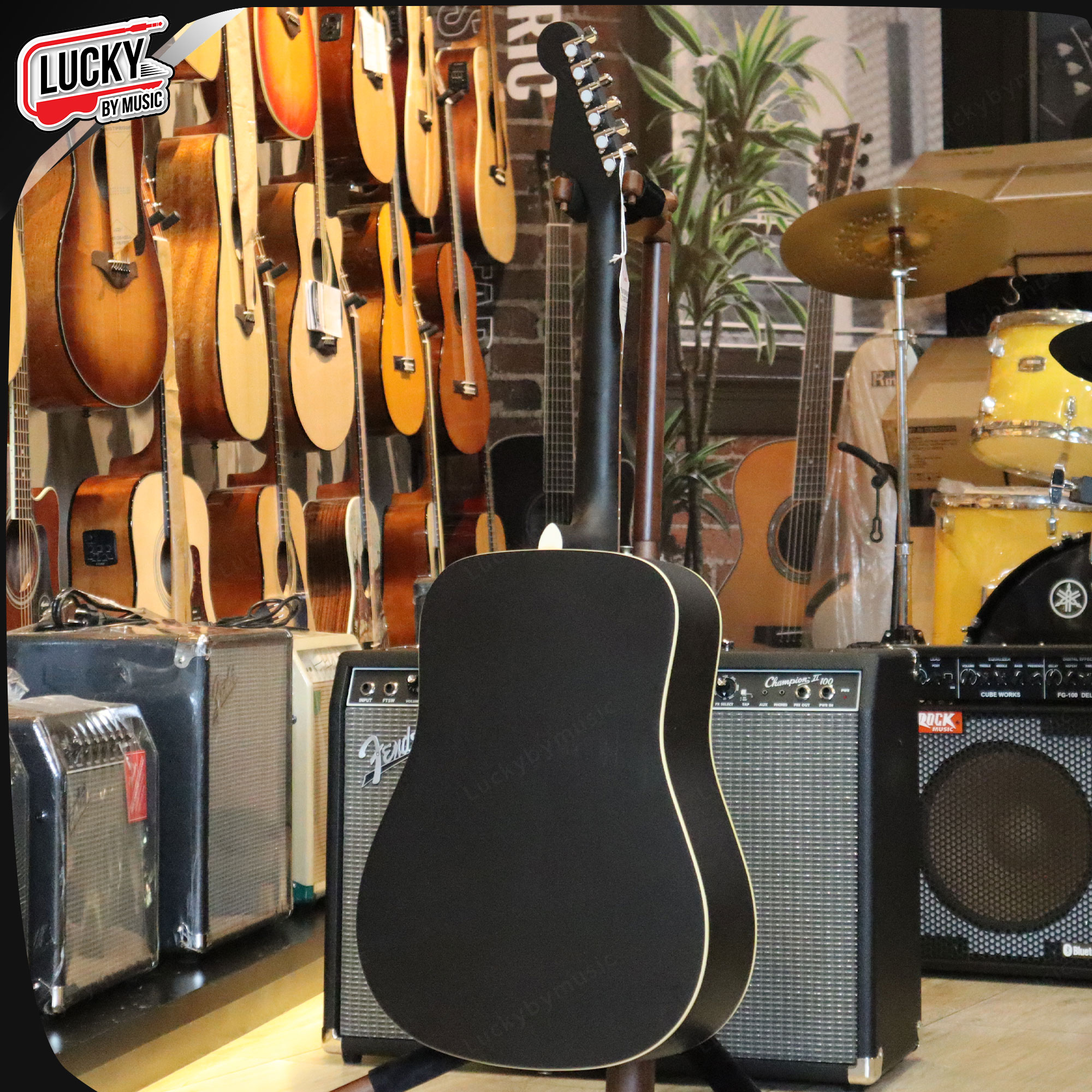 กีตาร์โปร่ง Fender California Debut Redondo หัวทรง 6-in-line