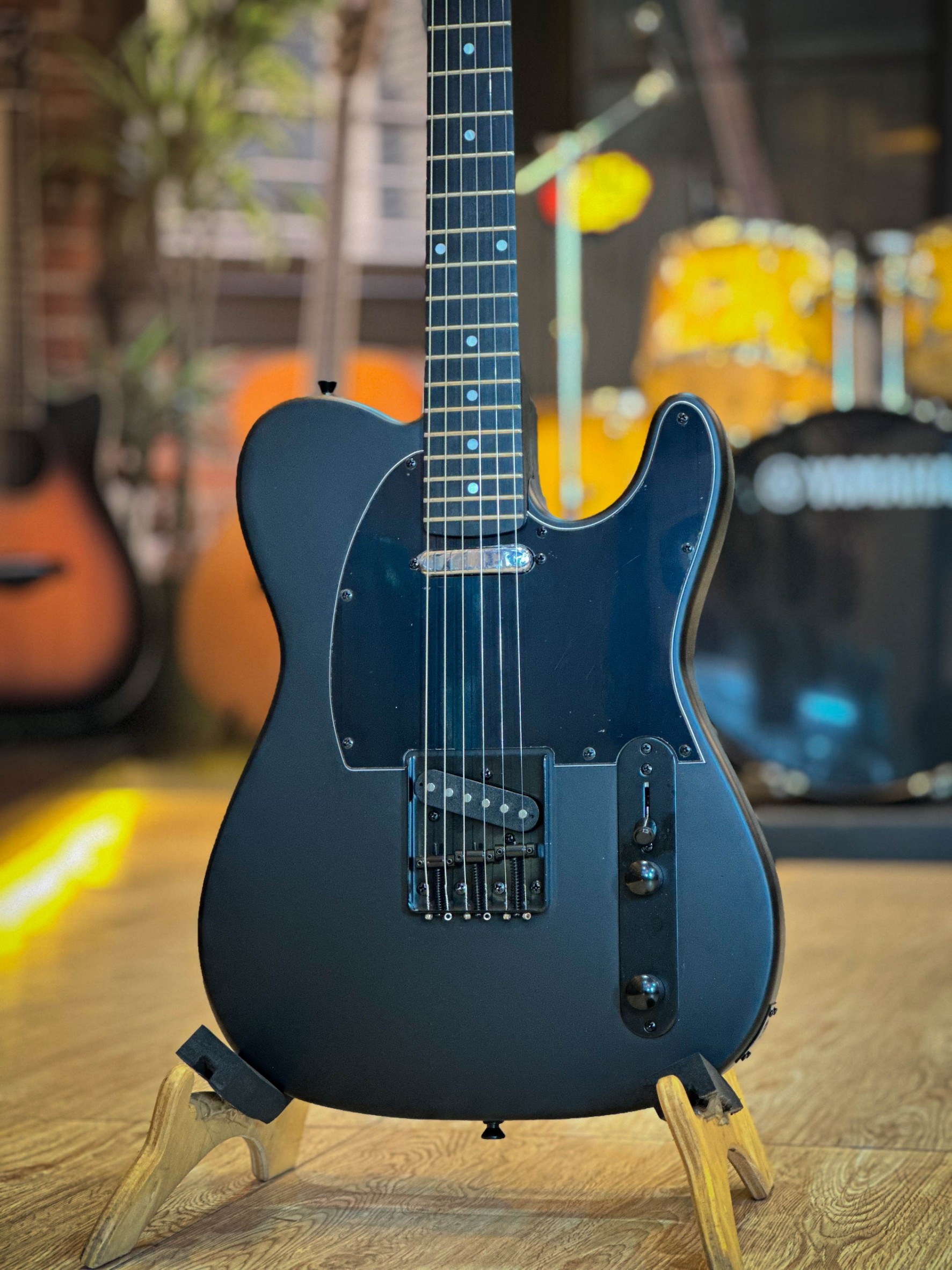 Kazuki กีต้าร์ไฟฟ้า Newcomer ทรง Tele Satin รุ่นใหม่เคลือบด้าน ฟรี สายแจ็ค&ปิ๊ก2อัน ประกันศูนย์ไทย