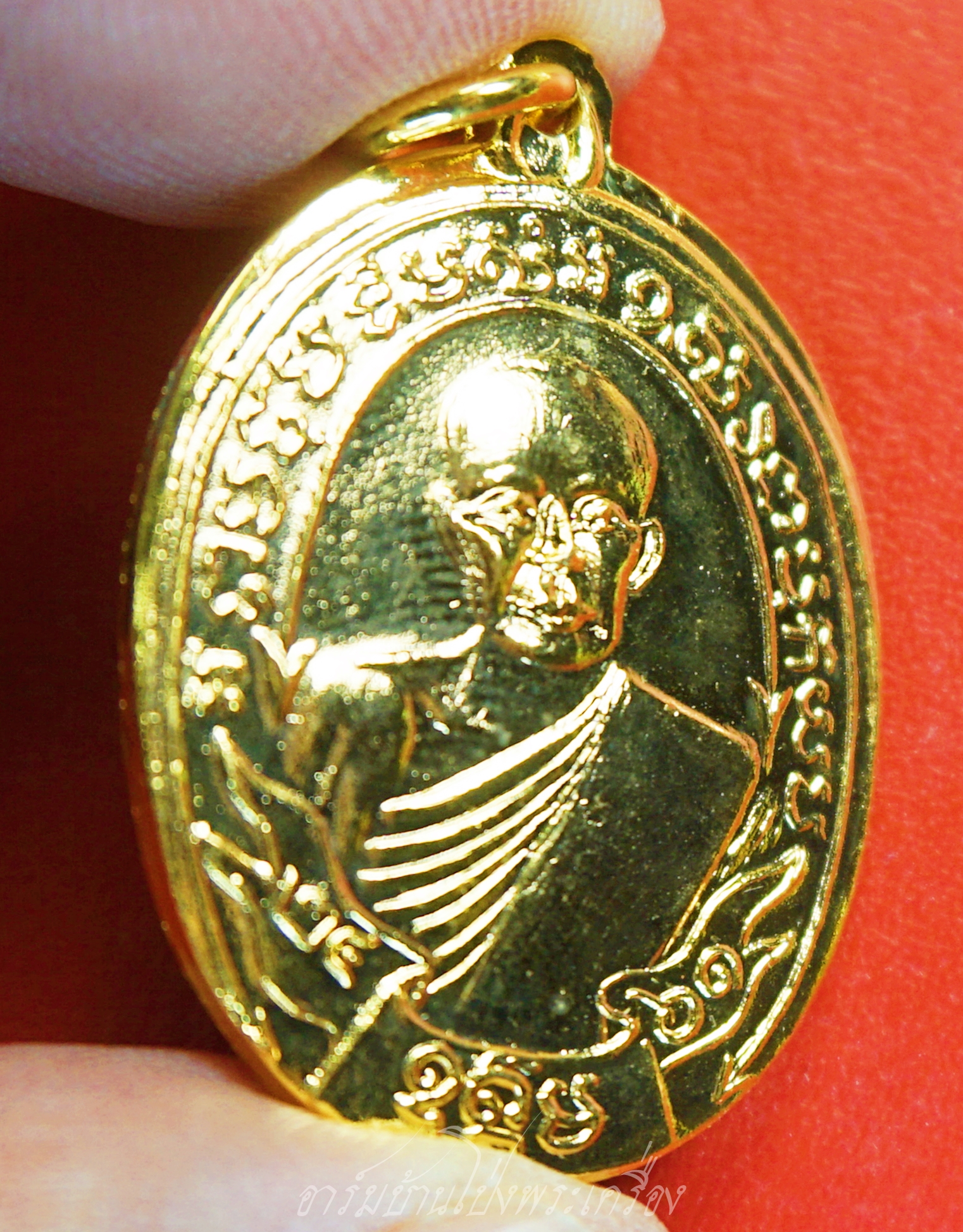 หลวงพ่อฟัก วัดบ้านโป่ง พิธีปลุกเสกพร้อมพระแก้วมรกต ปี๒๕๐๙ เนื้อกะไหล่ทอง(องค์ที่7)