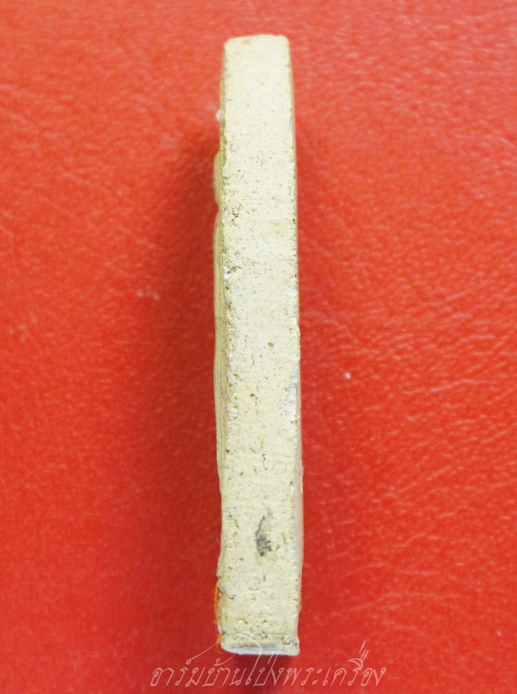 พระพุทธ หลวงพ่อเกษม เขมโก สำนักสุสานไตรลักษณ์ จ.ลำปาง เนื้อผงสีขาว(องค์ที่2)