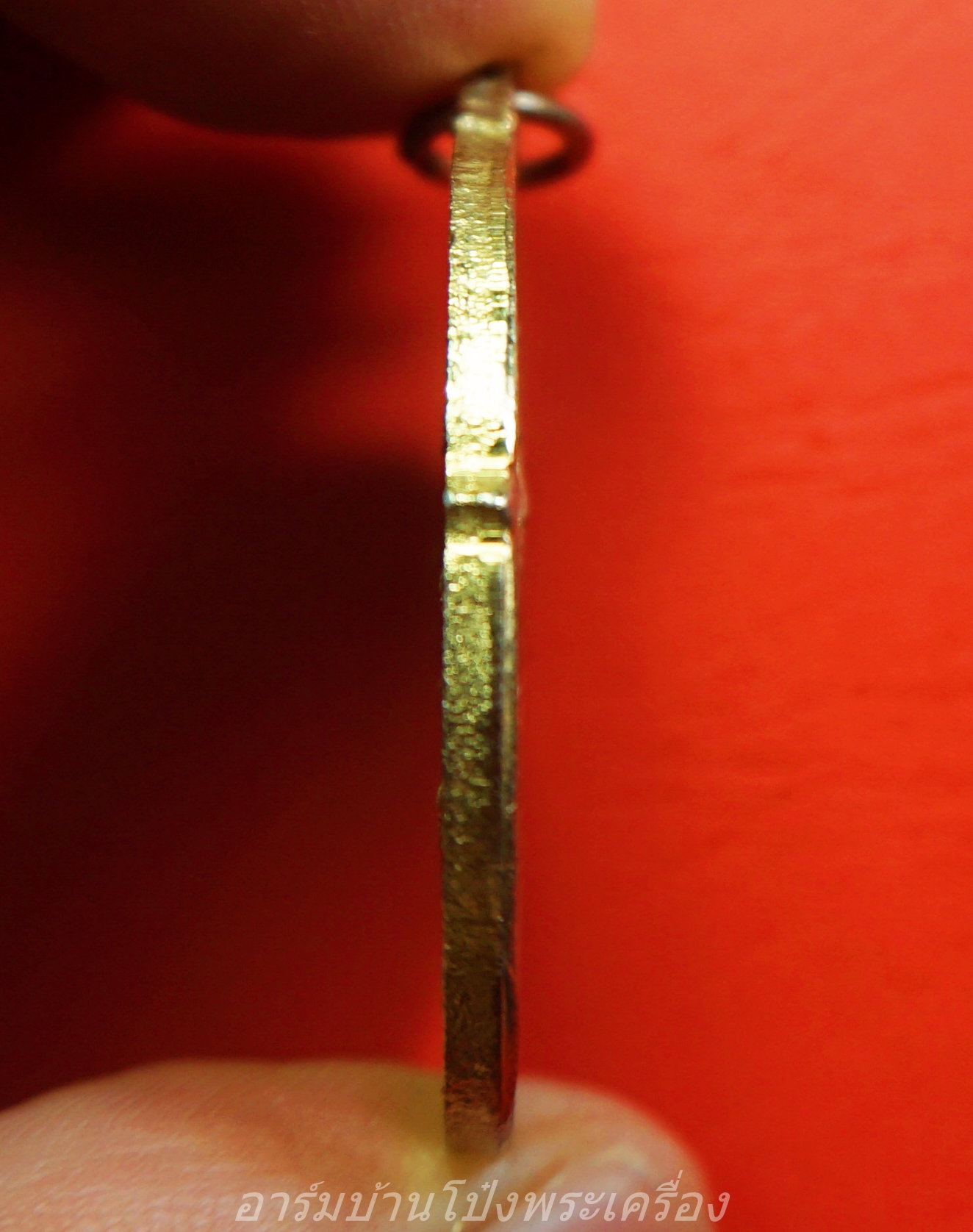 เหรียญที่ระลึกรักาลที่ ๙ งาน ๕ ธันวามหาราช พ.ศ.๒๕๓๔ ครั้งที่ 15 เนื้อกะไหล่เงิน(องค์ที่2)