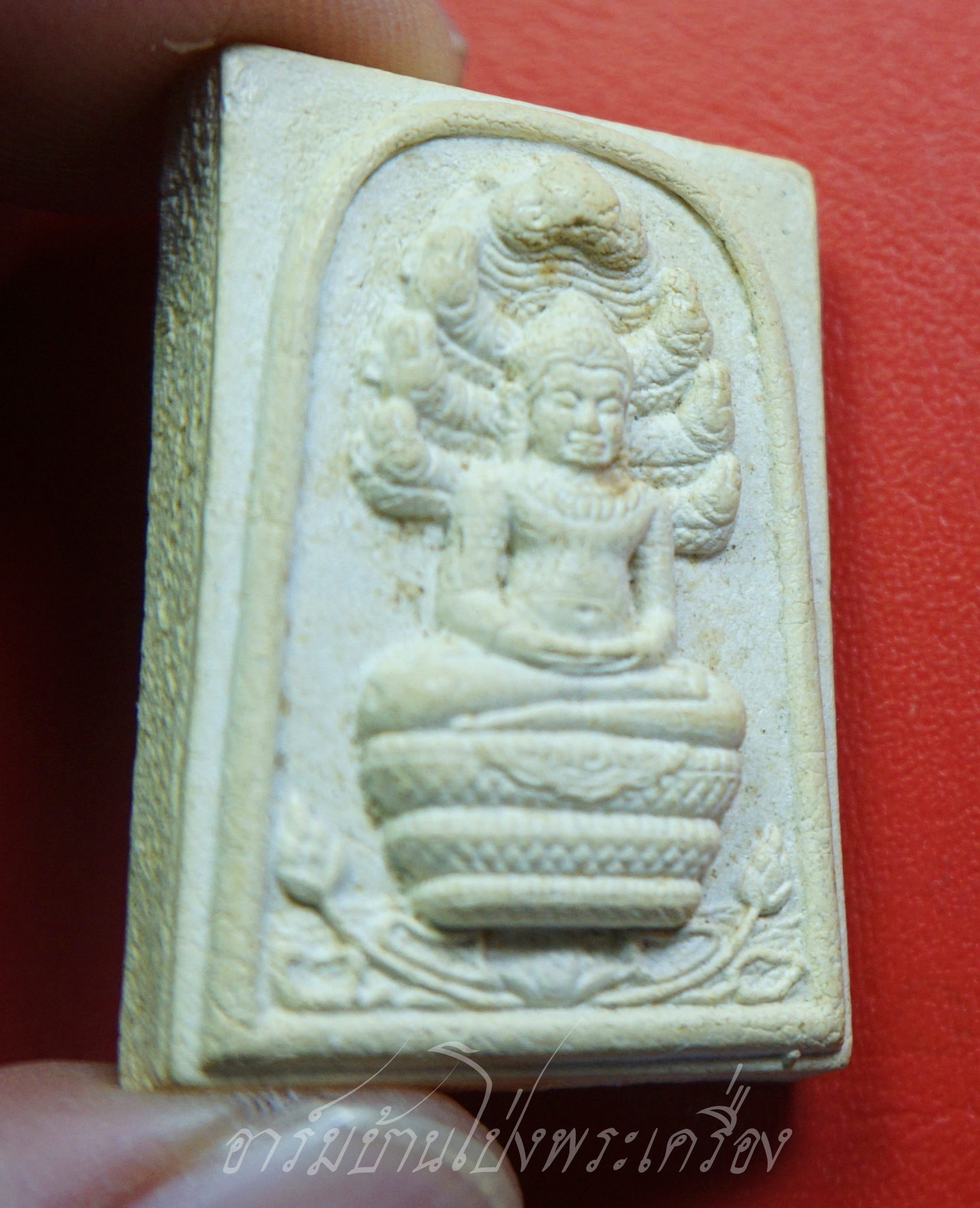 นาคปรก หลวงพ่อทองกลึง วัดเจดีย์หอย จ.ปทุมธานี รุ่นสร้างโบสถ์ พิมพ์ใหญ่ เนื้อผง(องค์ที่1)