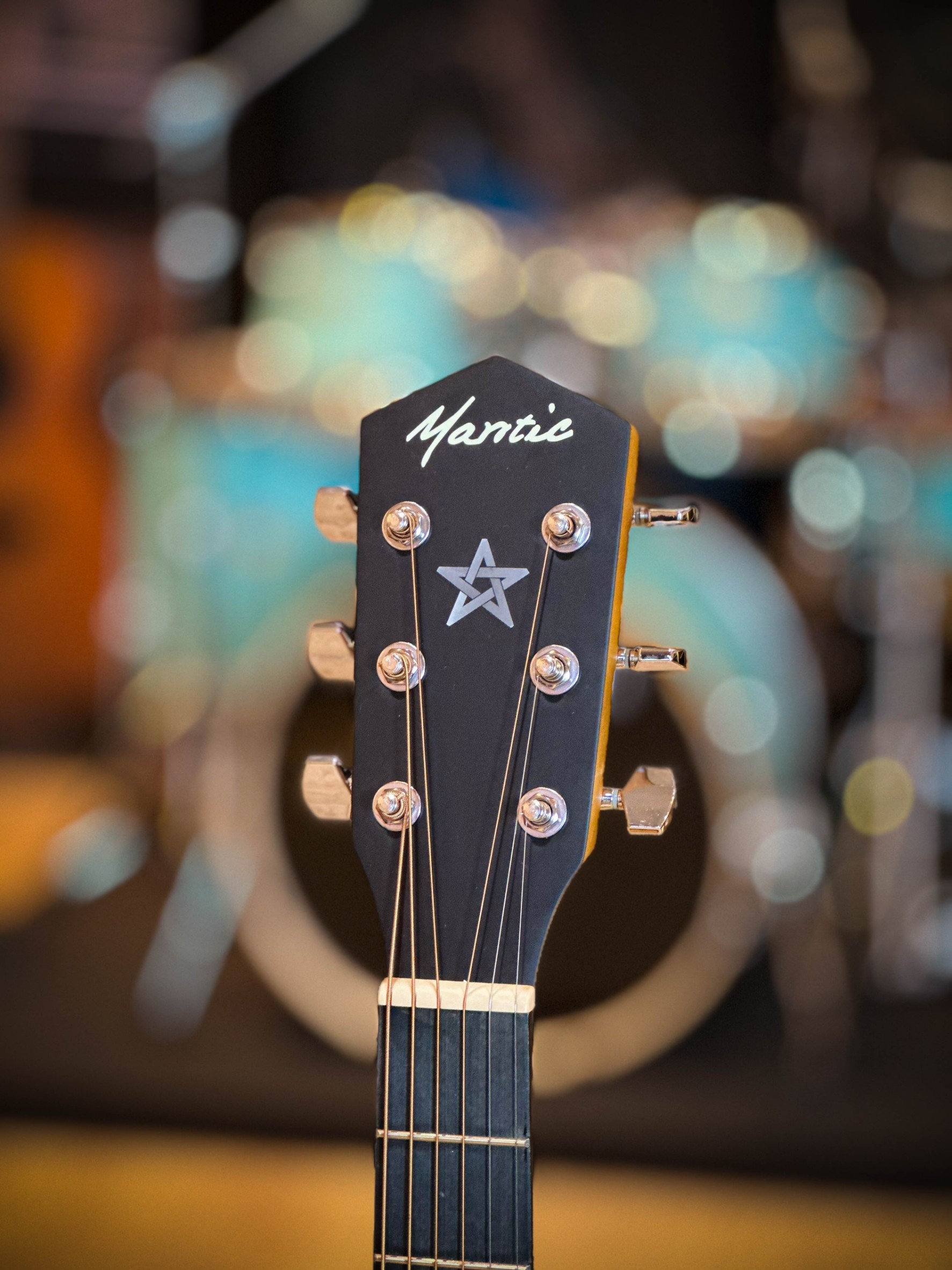 Mantic GT-1G กีตาร์โปร่ง 41 นิ้ว ทรง Grand Auditorium ไม้แองเกิลแมนสปรูซ/เชอร์รี่วู้ด