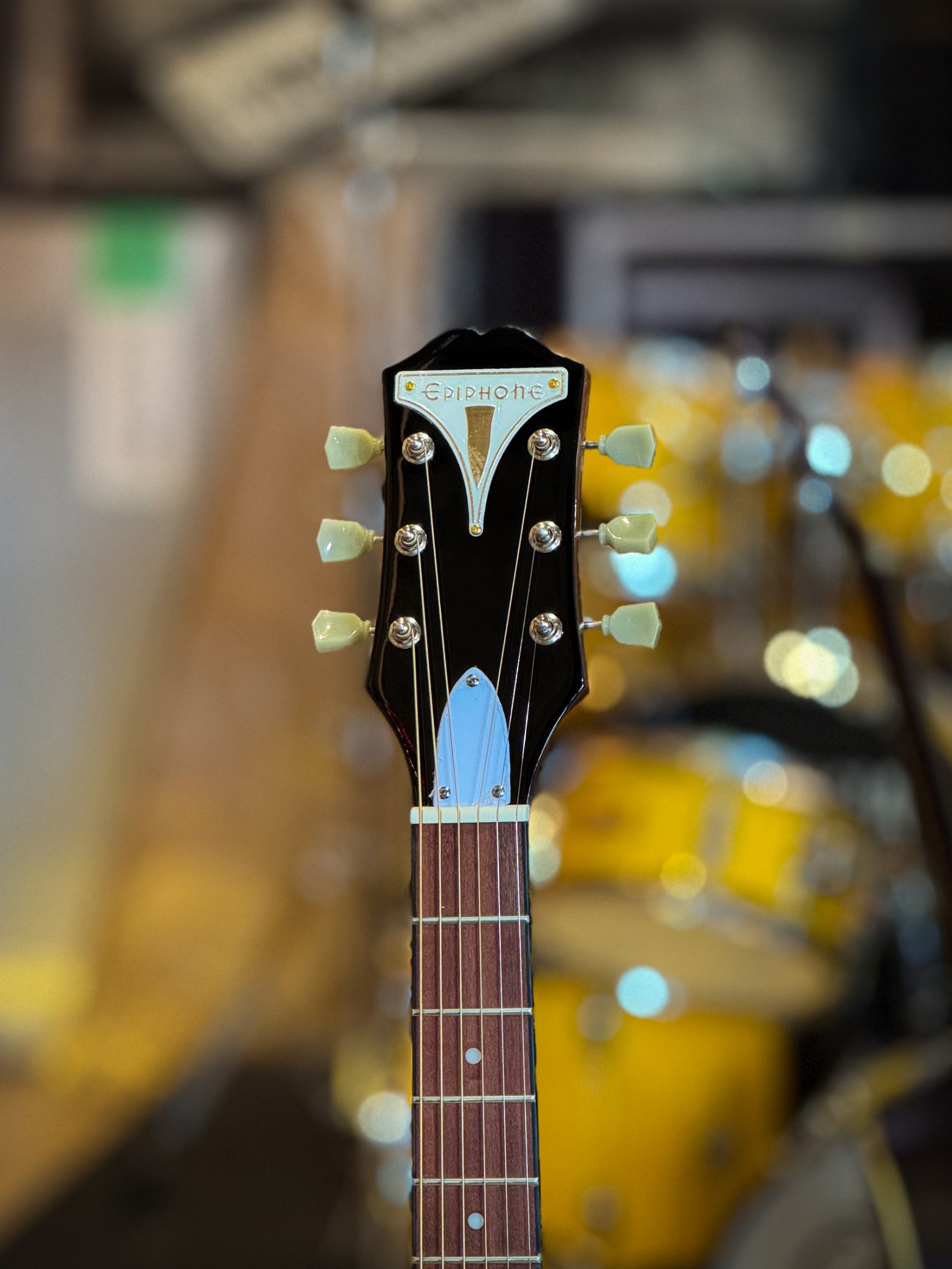 กีต้าร์โปร่งไฟฟ้า Epiphone Pro-1 สีไม้ ภาคไฟฟ้า GT-4 ฟรี กระเป๋า+สายแจ็ค+ปิ๊ก+ที่เก็บปิ๊ก