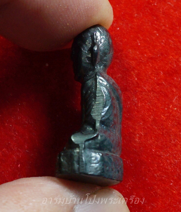 หลวงปู่บุญ วัดดอนเสลา รูปหล่อ เนื้อเมฆพัตร(องค์ที่9)