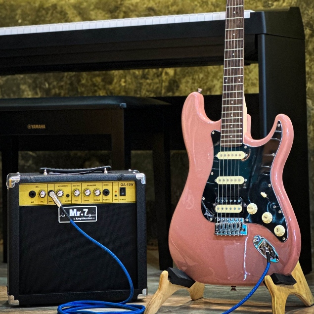 (SETพร้อมตู้แอมป์) กีต้าร์ไฟฟ้า Century Standart ll Gen 2 + แอมป์ GA-15 W. สี Burgunry Pink HSS พร้อมใช้งาน+ ของแถม