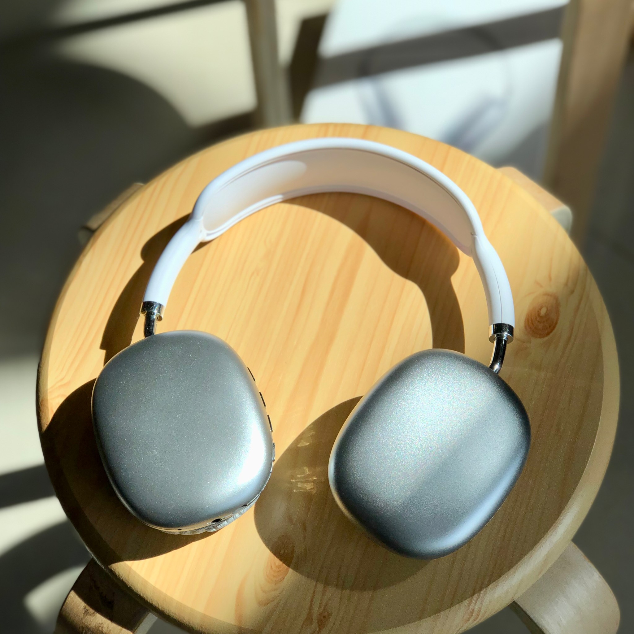 [🚚พร้อมส่ง] Airmax หูฟังบลูทูธ ใส่ SD Card ฟังเพลงจากหูฟังได้ พร้อมไมโครโฟน ตัดเสียงรบกวน Hi-Fi รองรับ TF เสียงสเตอริโอ รับประกันคุณภาพ 100 %