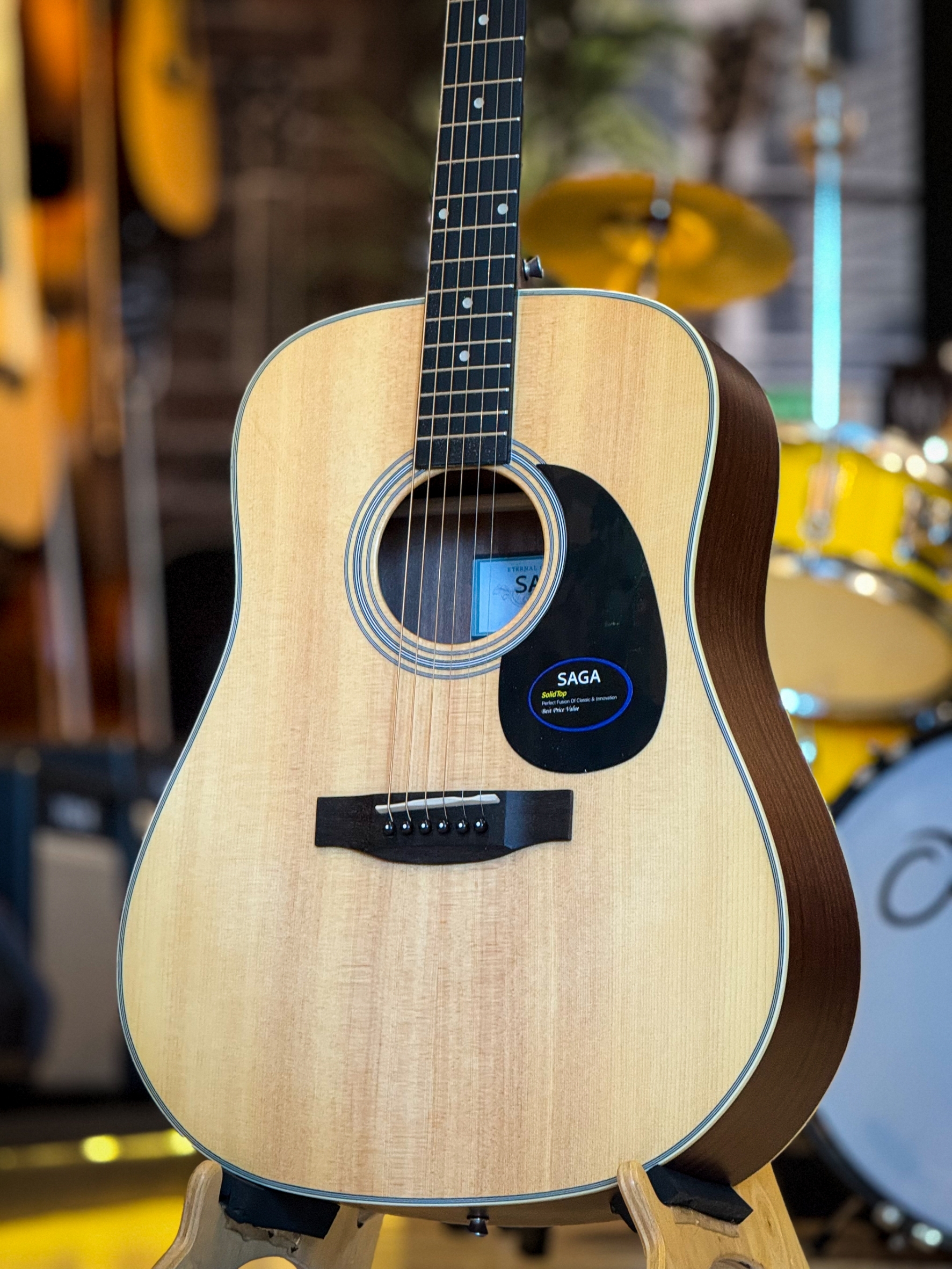 กีต้าร์โปร่งไฟฟ้า Saga SF700 EQ M-1 กีตาร์โปร่งไฟฟ้า ขนาด 41 นิ้ว พร้อมของแถมสุดคุ้ม