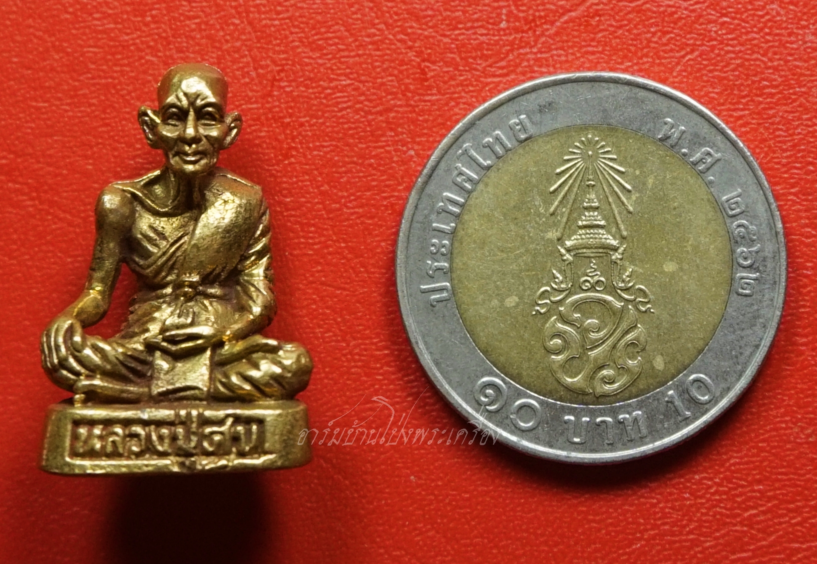 หลวงปู่ศุข วัดปากคลองมะขามเฒ่า รุ่นสร้างเขื่อน ปี๒๕๕๙ เนื้อฝาบาตร(องค์ที่1)