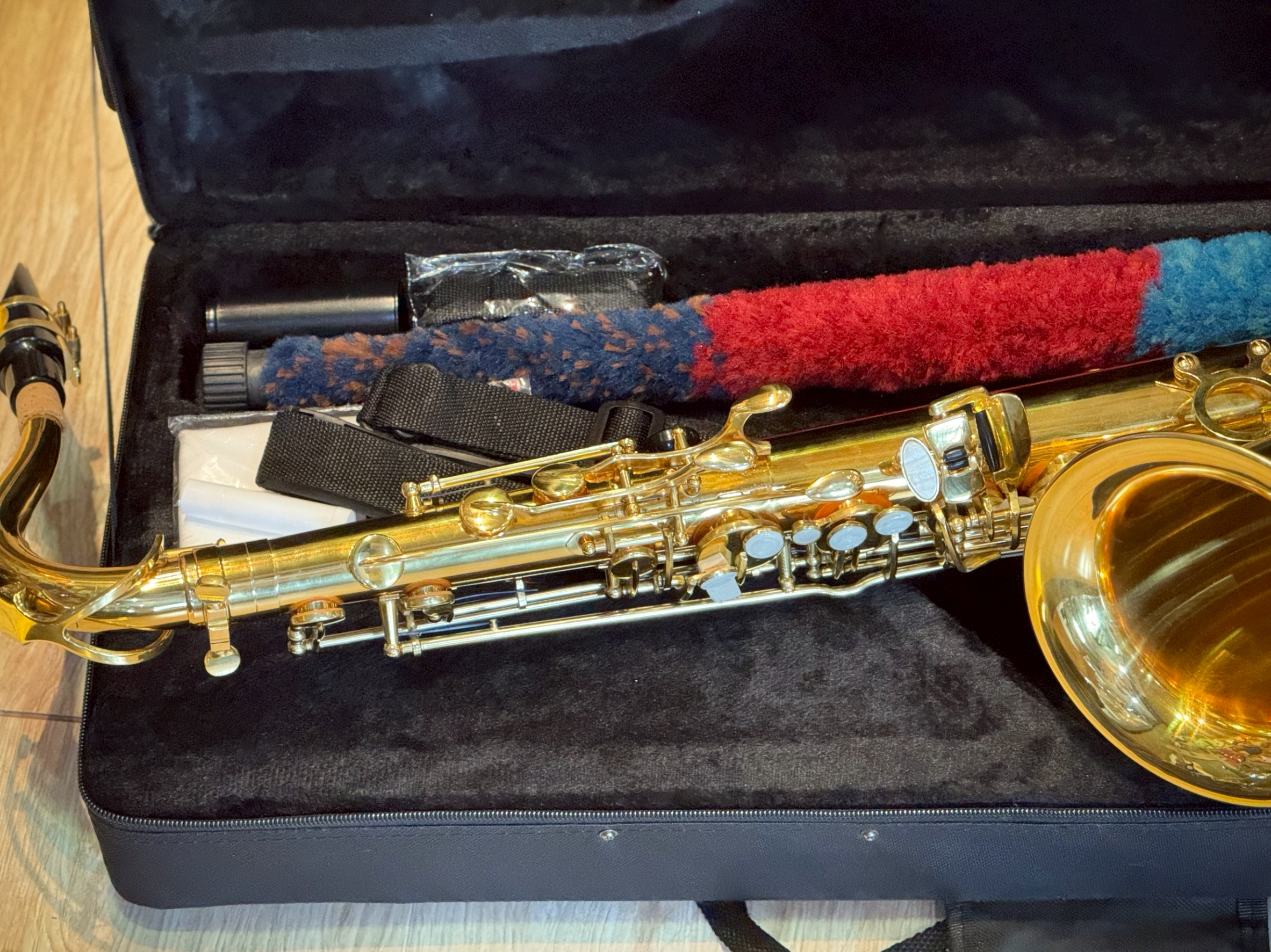 เทนเนอร์แซกโซโฟน Saxophone Tenner (Bb) Overspeed พร้อมกล่องบุกำมะหยี่และอุปกรณ์ครบชุด