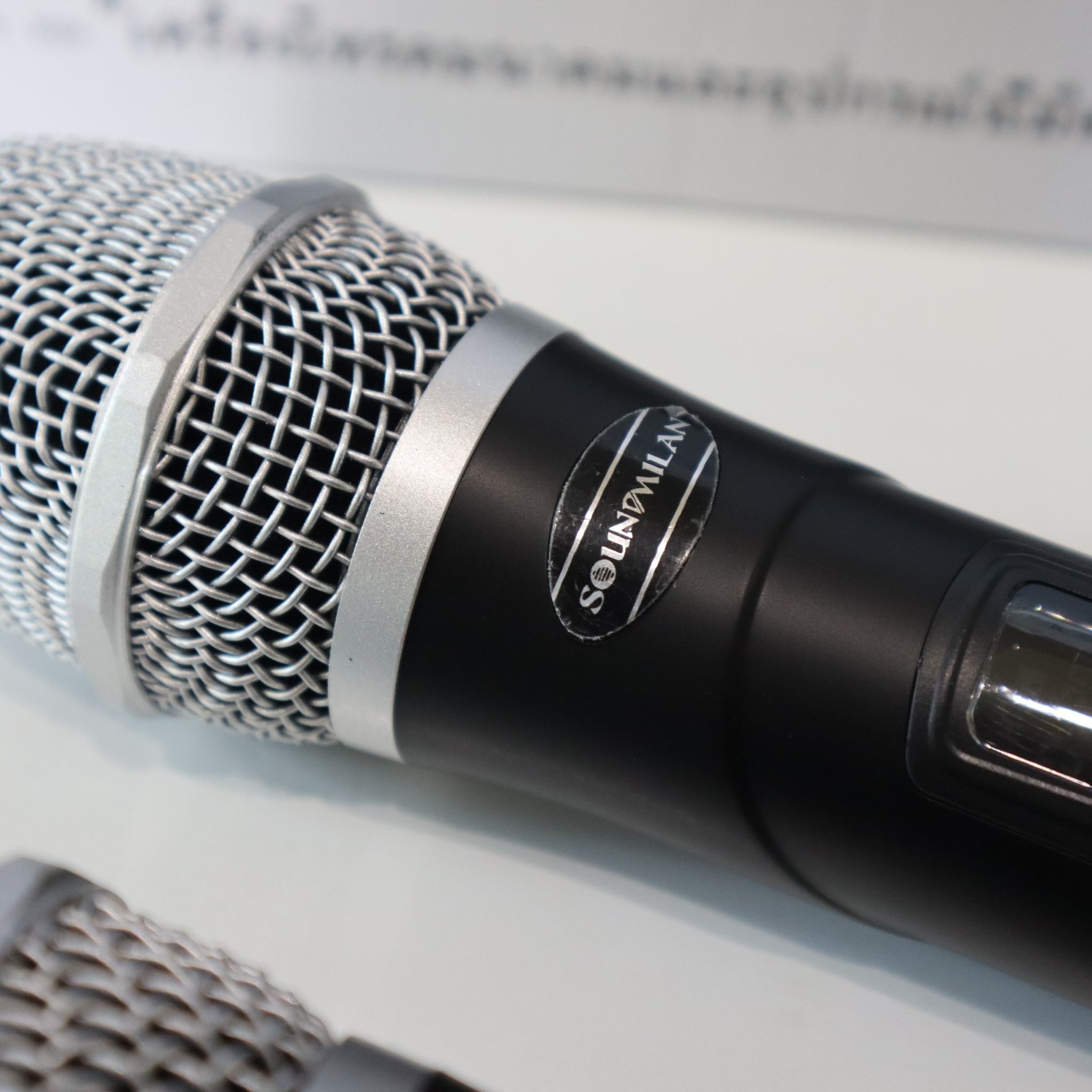 ไมค์ลอยคู่ Soundmilan รุ่น ML-6675 UHF Wireless Microphone คลื่นความถี่ใหม่ เสียงชัดเจน ไมค์โครโฟน ไมค์โครโฟนไร้สาย *ของแท้* รับประกันสินค้า -Luckybymusic